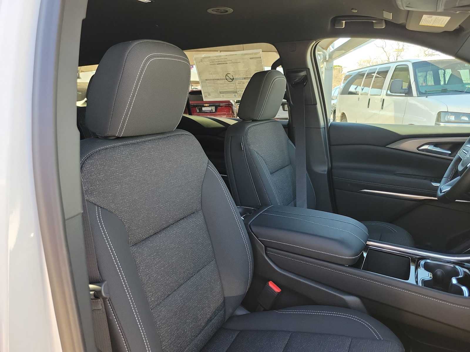 Thumbnail: 2026 Chevrolet Traverse - 14