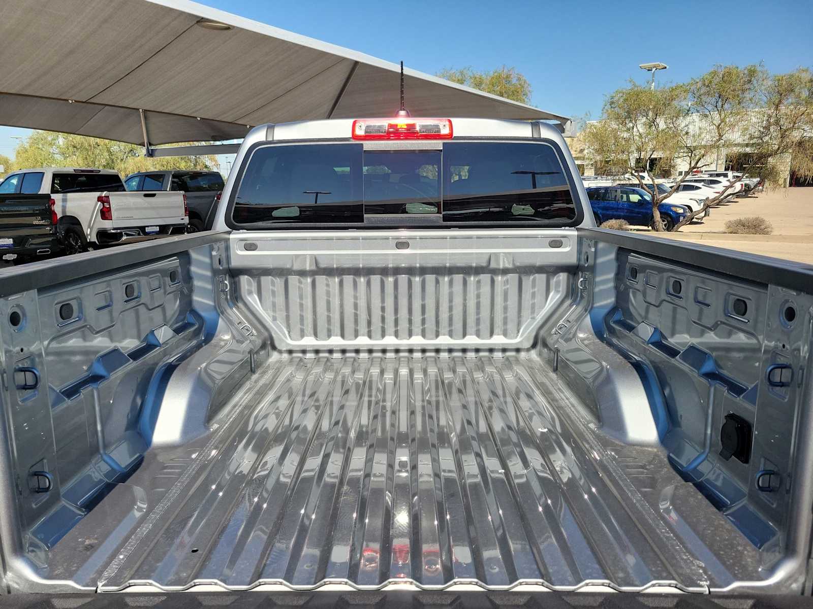 Thumbnail: 2026 Chevrolet Colorado - 19