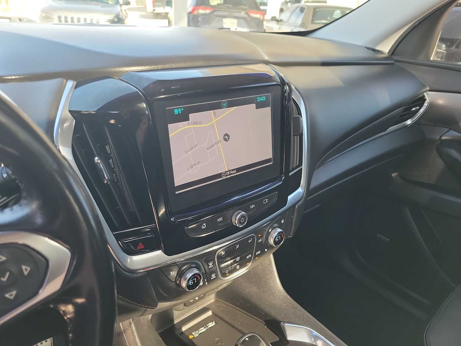 Thumbnail: 2019 Chevrolet Traverse - 16