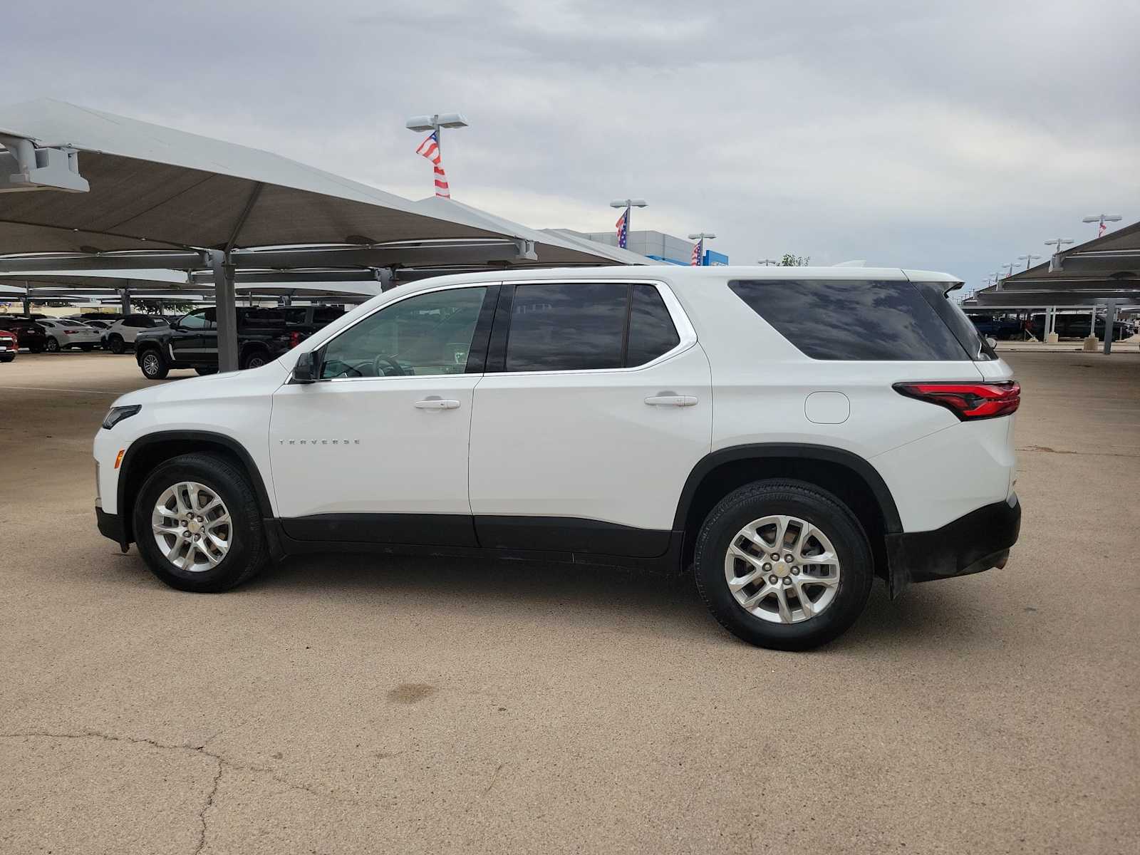 Thumbnail: 2022 Chevrolet Traverse - 5