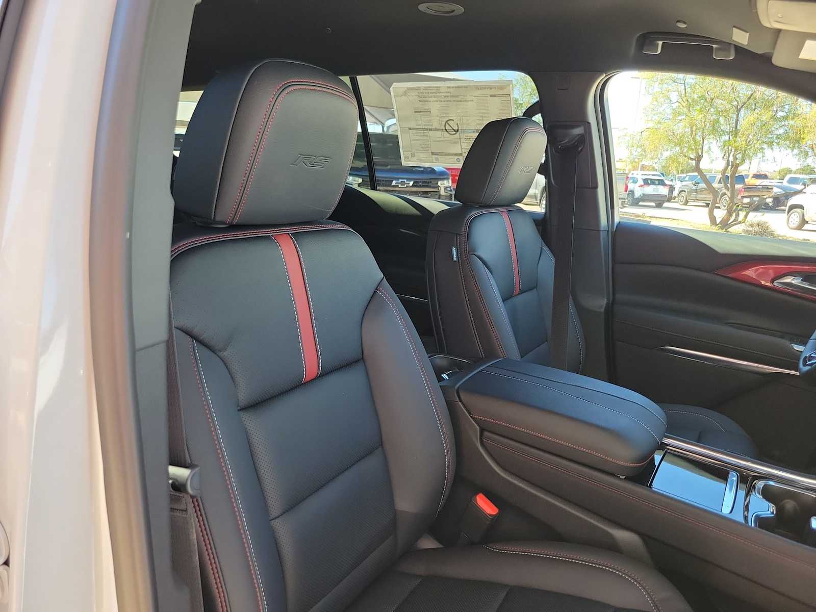 Thumbnail: 2026 Chevrolet Traverse - 14