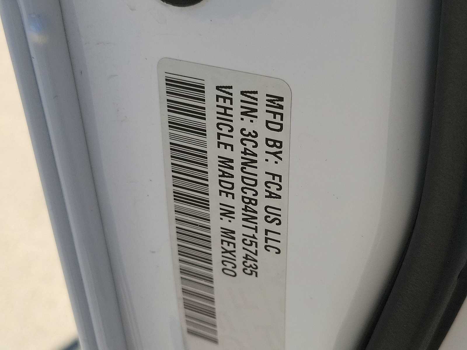 Thumbnail: 2022 Jeep Compass - 25