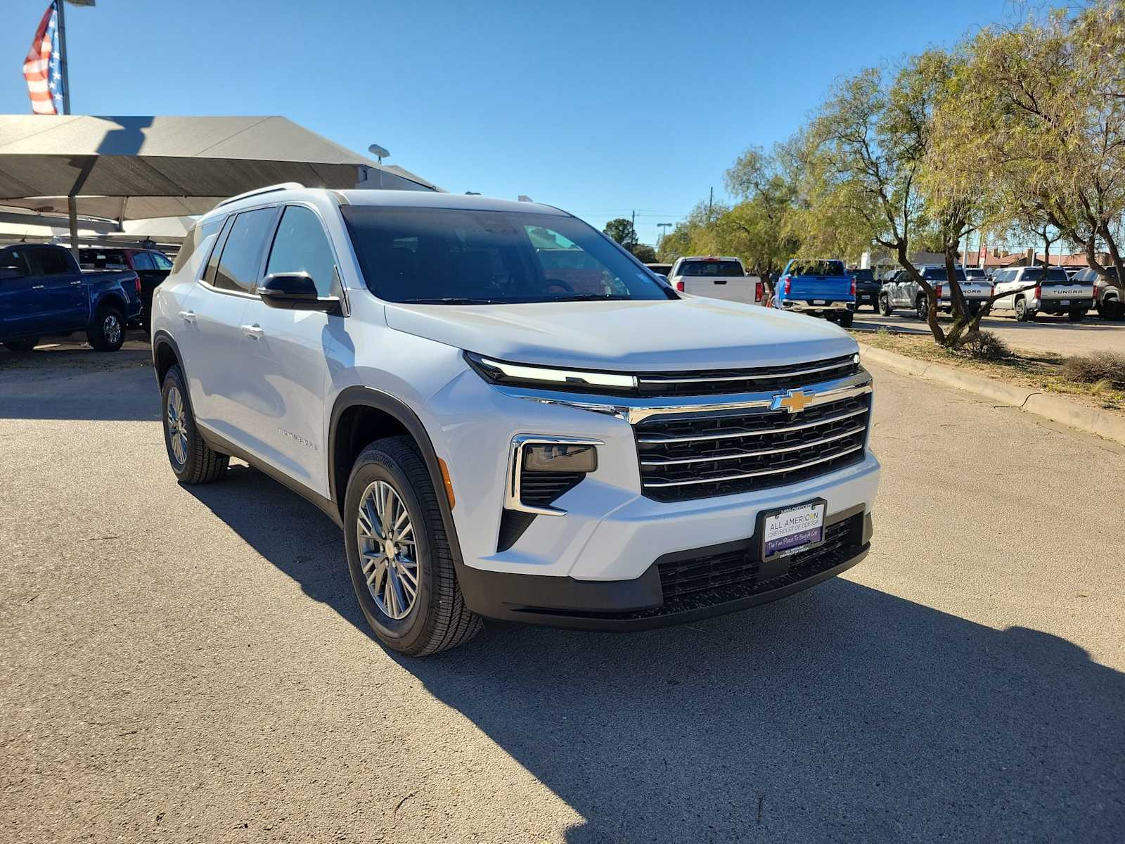 Thumbnail: 2026 Chevrolet Traverse - 2