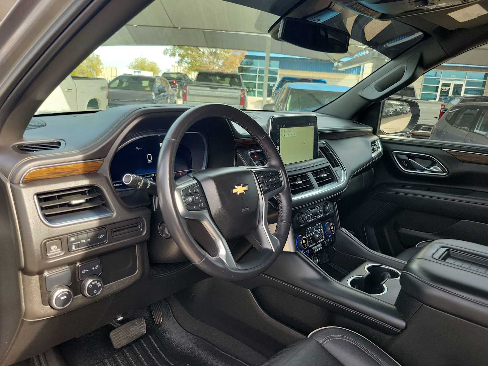 Thumbnail: 2022 Chevrolet Tahoe - 2