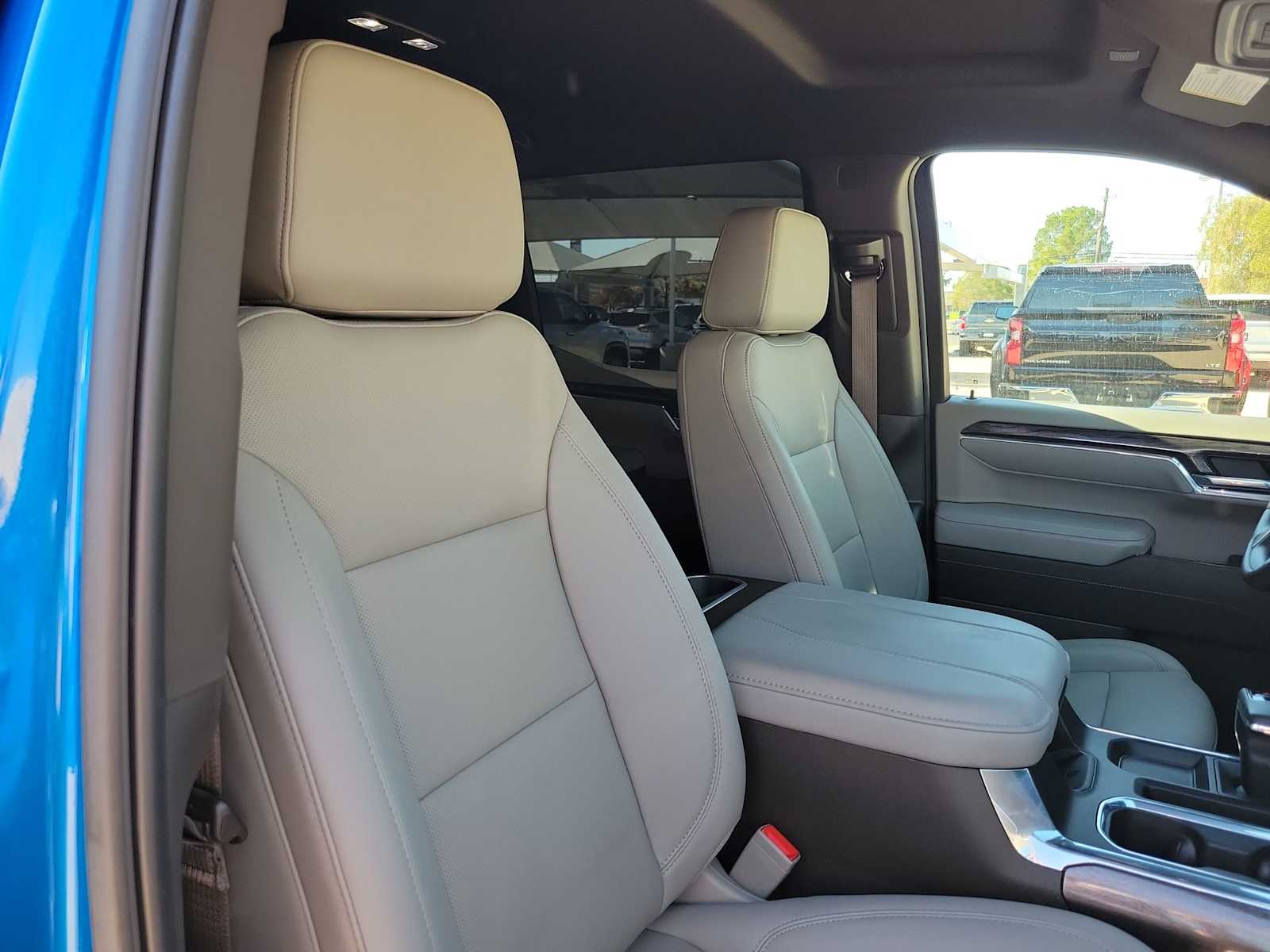 Thumbnail: 2023 Chevrolet Silverado 1500 - 14