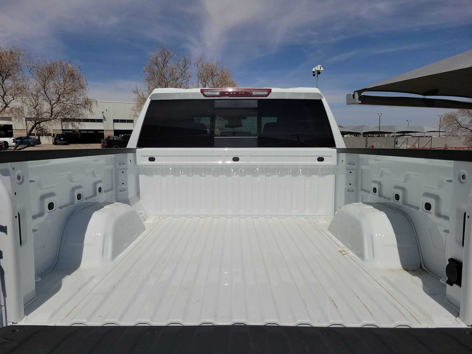 Thumbnail: 2026 Chevrolet Silverado 1500 - 23