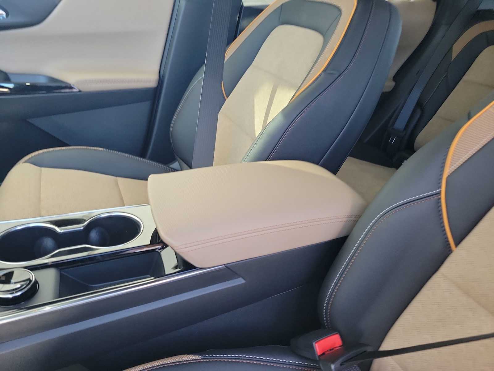 Thumbnail: 2026 Chevrolet Equinox - 16