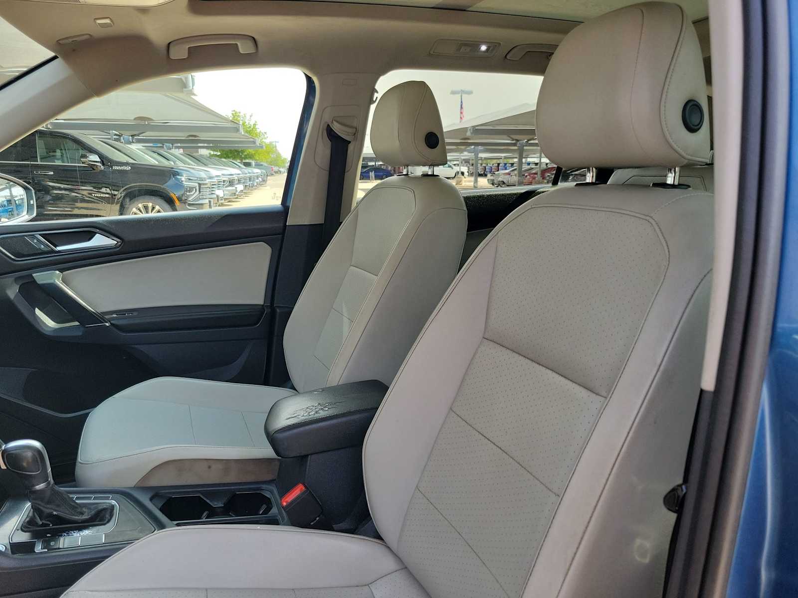 Thumbnail: 2018 Volkswagen Tiguan - 11