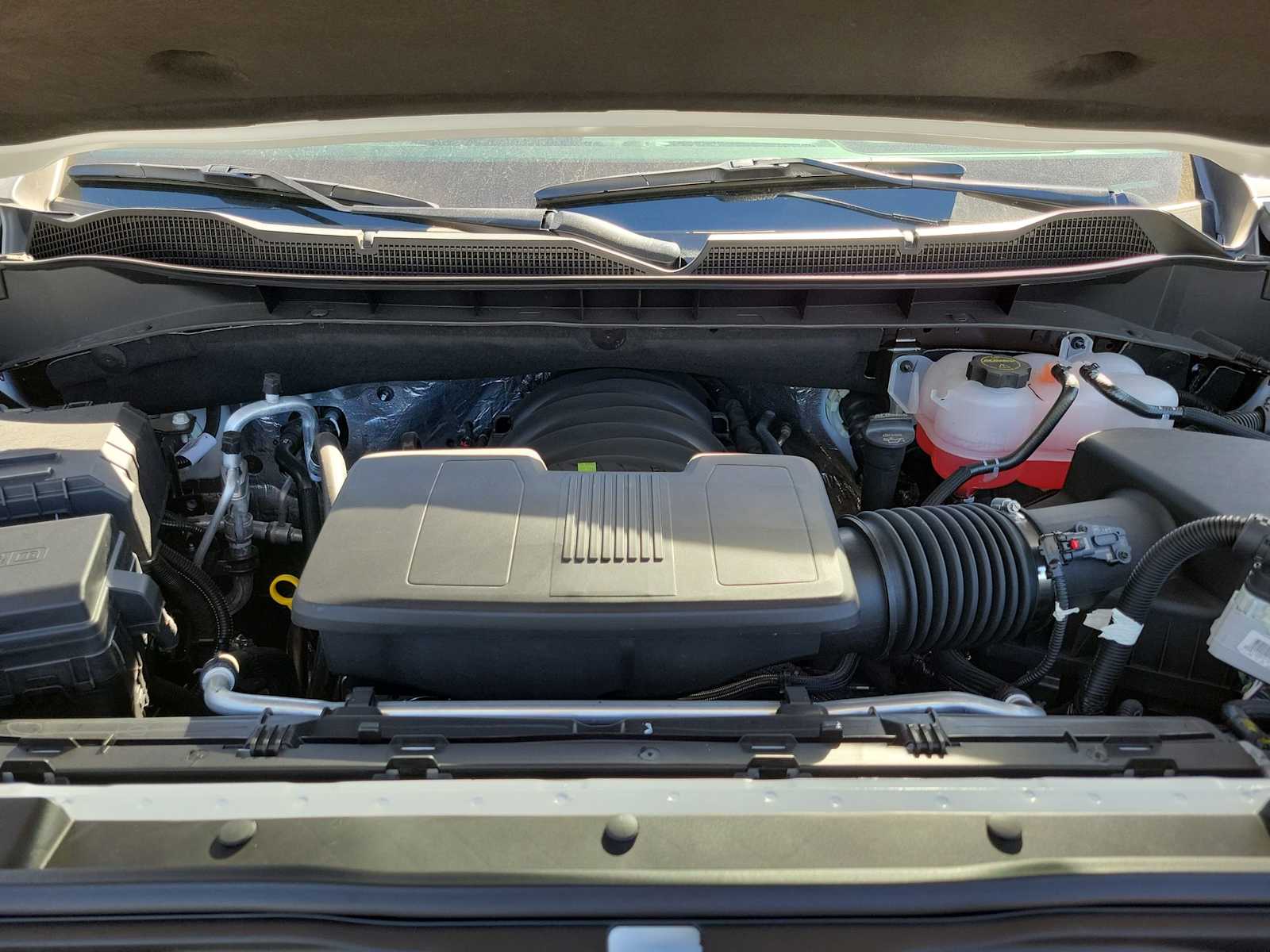 Thumbnail: 2026 Chevrolet Silverado 1500 - 9