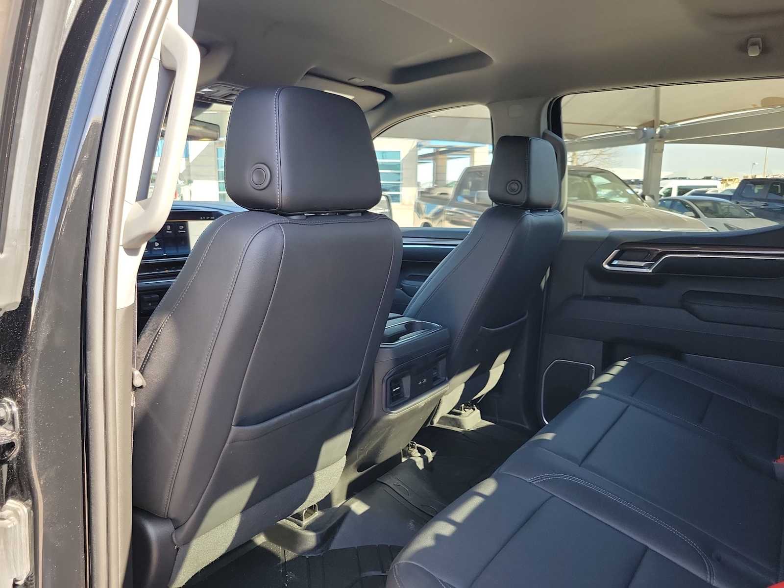 Thumbnail: 2023 Chevrolet Silverado 1500 - 8