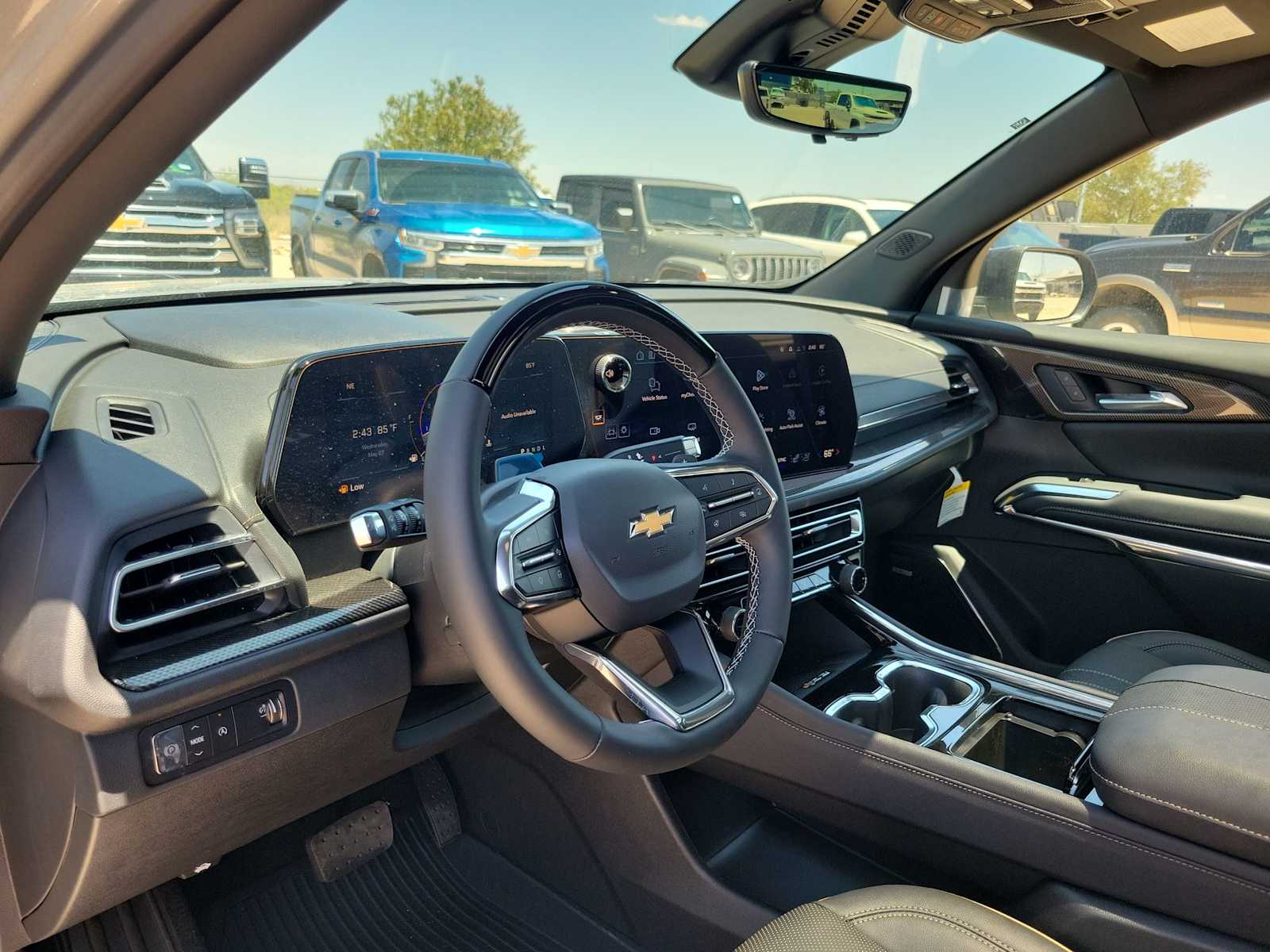 Thumbnail: 2026 Chevrolet Traverse - 10