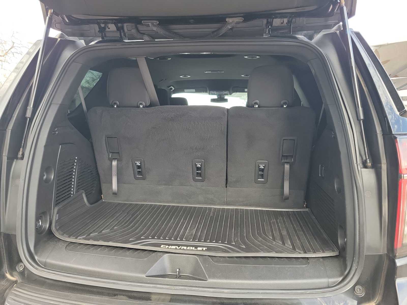 Thumbnail: 2022 Chevrolet Tahoe - 15