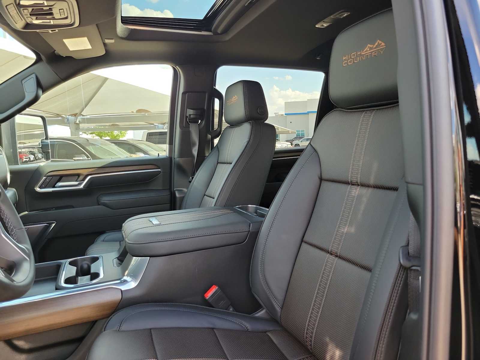 Thumbnail: 2026 Chevrolet Silverado 2500 - 11