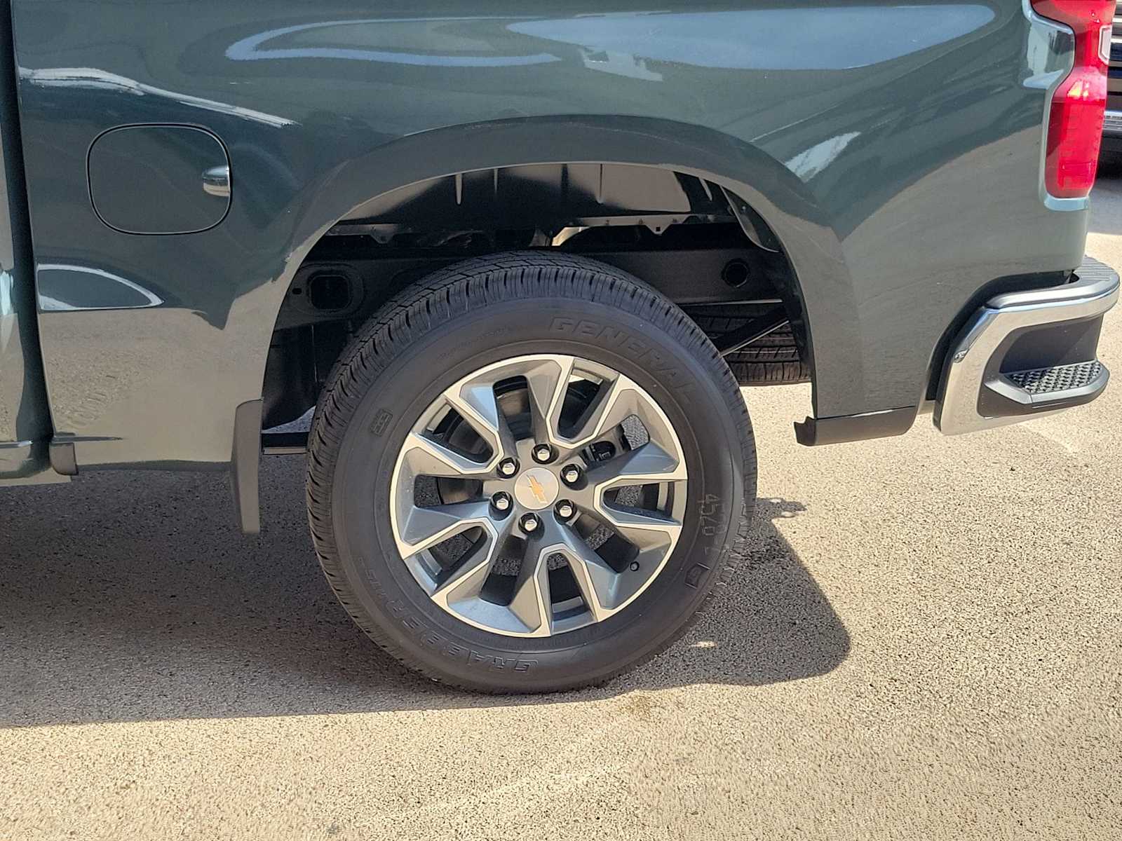 Thumbnail: 2026 Chevrolet Silverado 1500 - 8