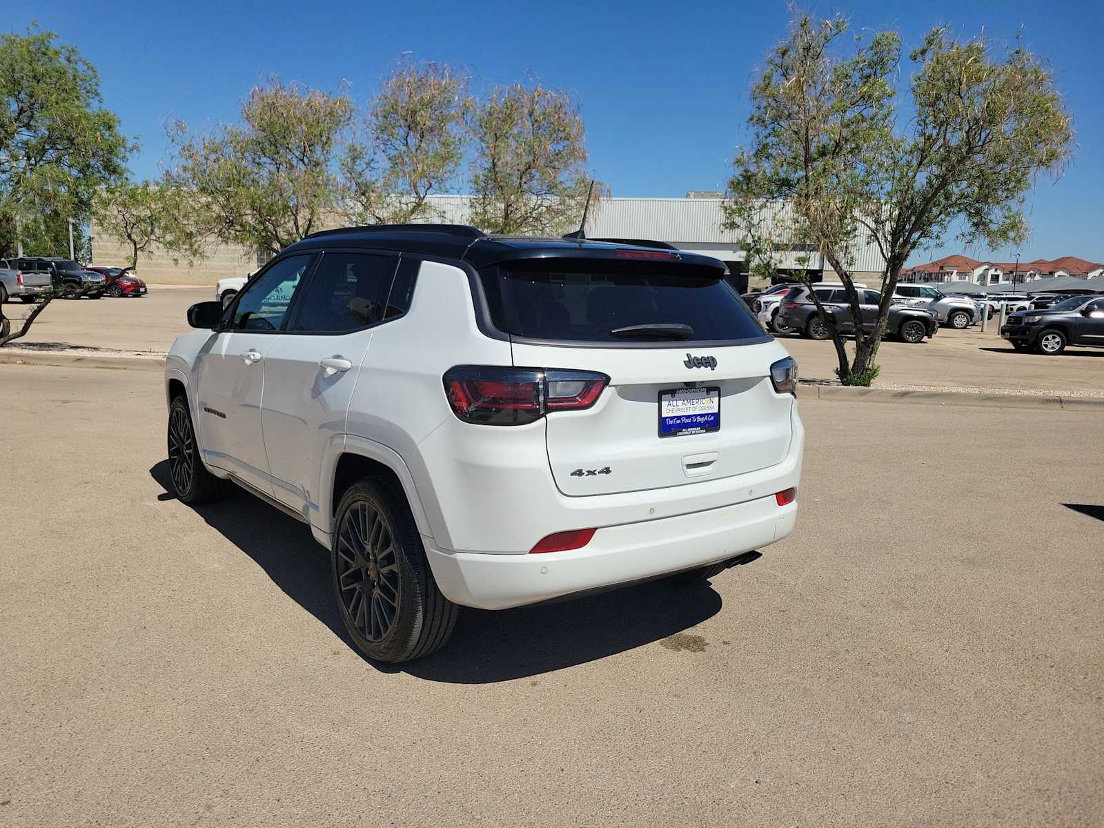 Thumbnail: 2022 Jeep Compass - 6