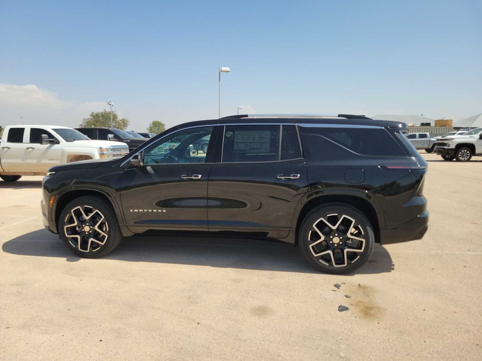 Thumbnail: 2026 Chevrolet Traverse - 5