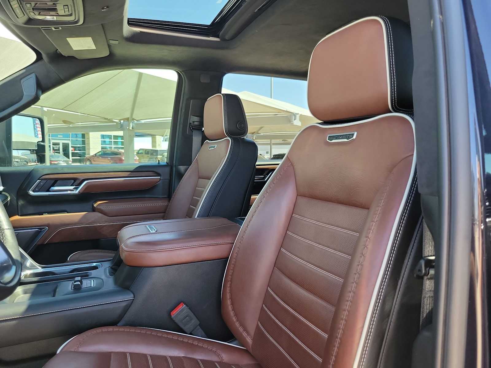 Thumbnail: 2025 GMC Sierra 3500 - 7