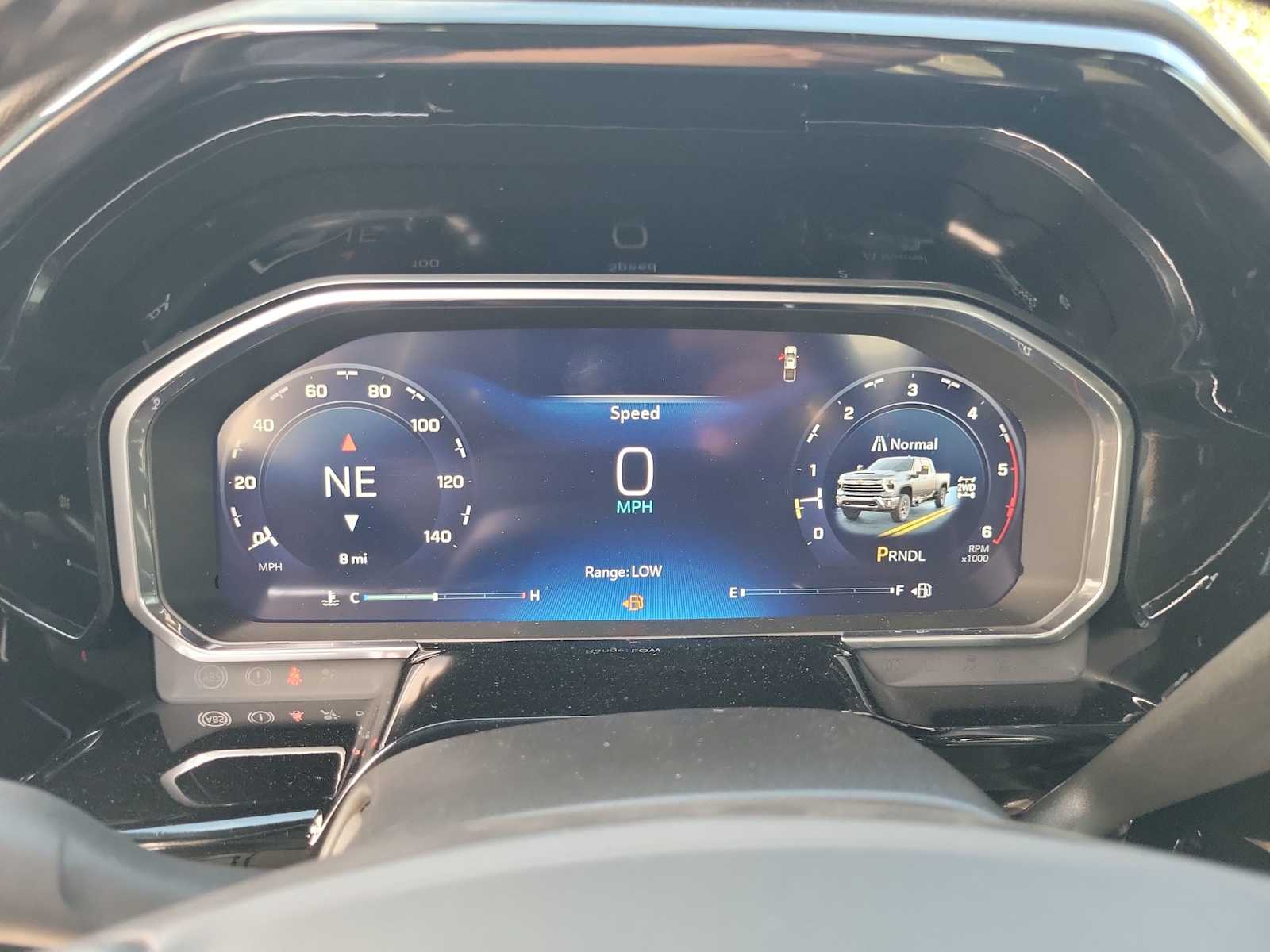 Thumbnail: 2026 Chevrolet Silverado 3500 - 18