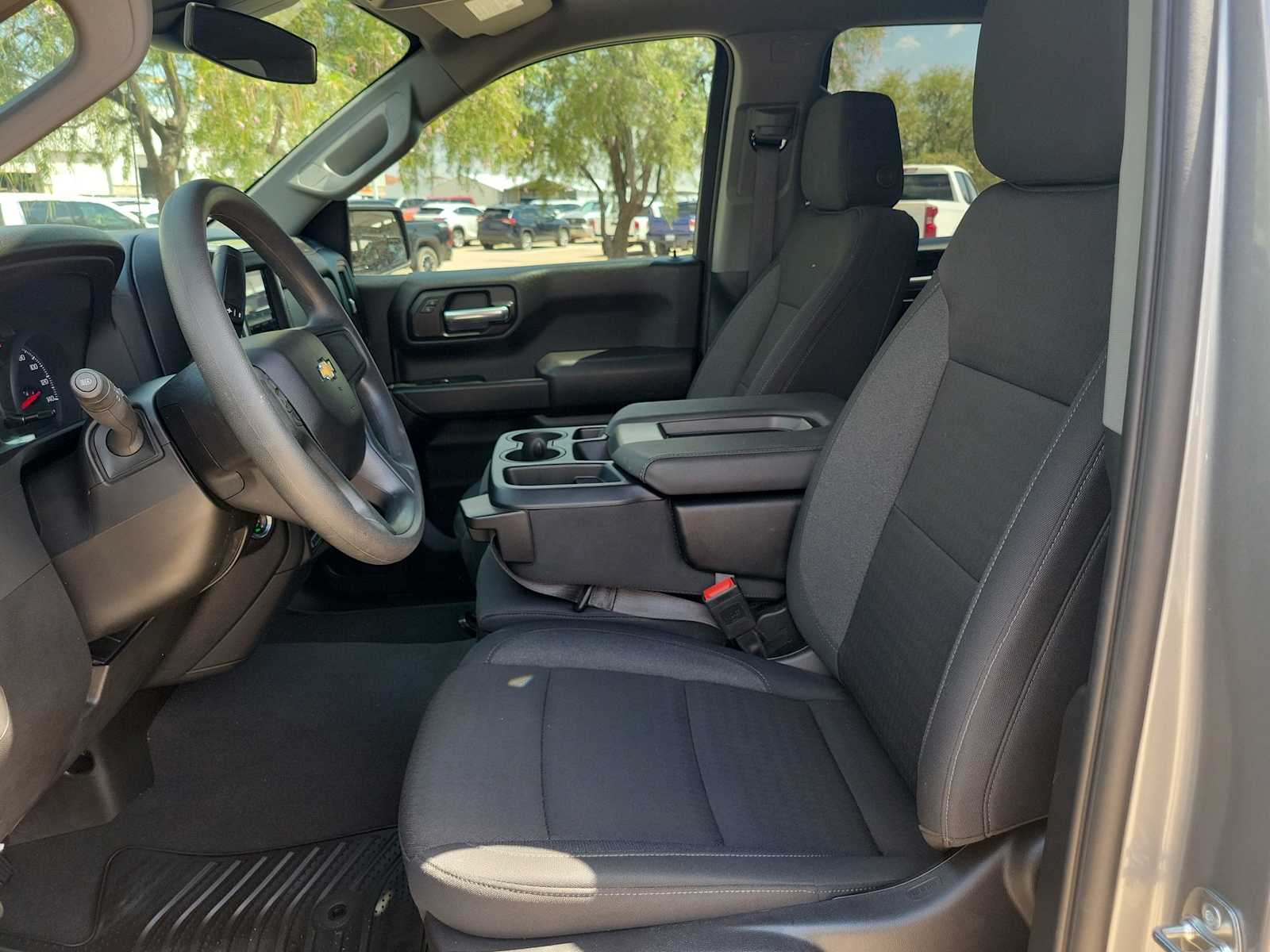 Thumbnail: 2025 Chevrolet Silverado 1500 - 10