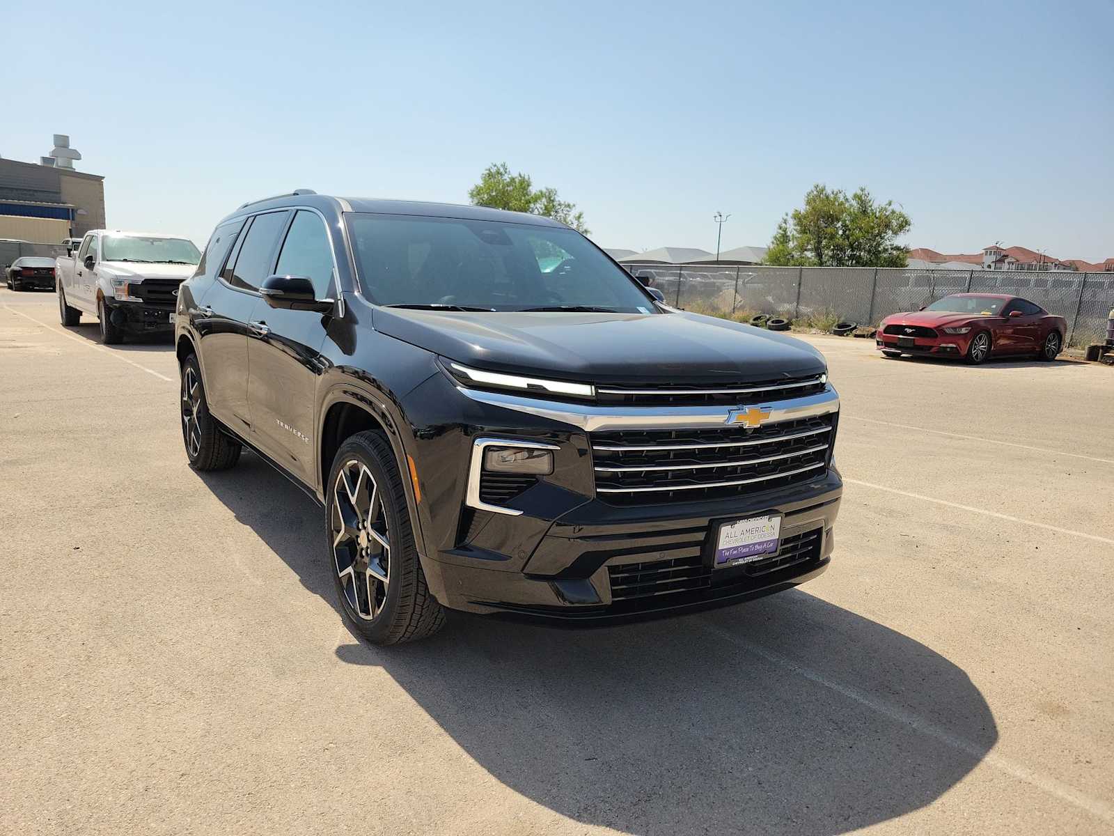 Thumbnail: 2026 Chevrolet Traverse - 2