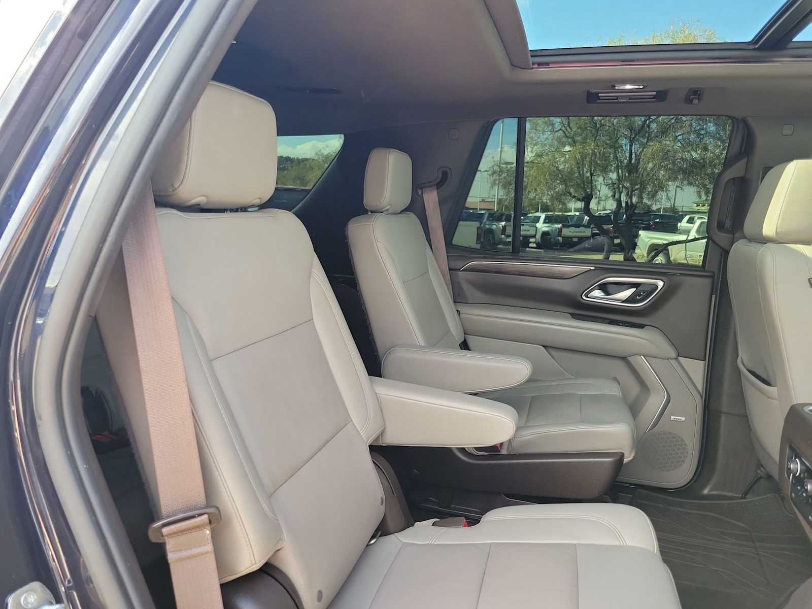 Thumbnail: 2022 Chevrolet Tahoe - 13