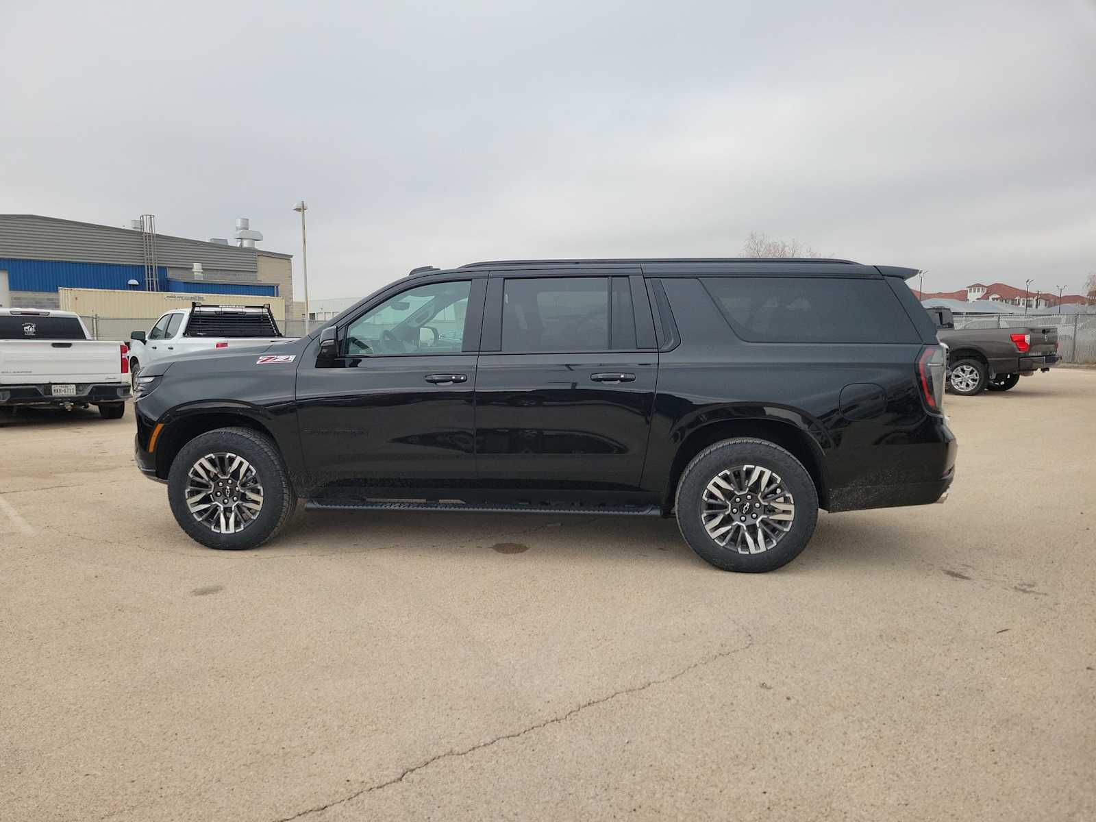 Thumbnail: 2026 Chevrolet Suburban - 5