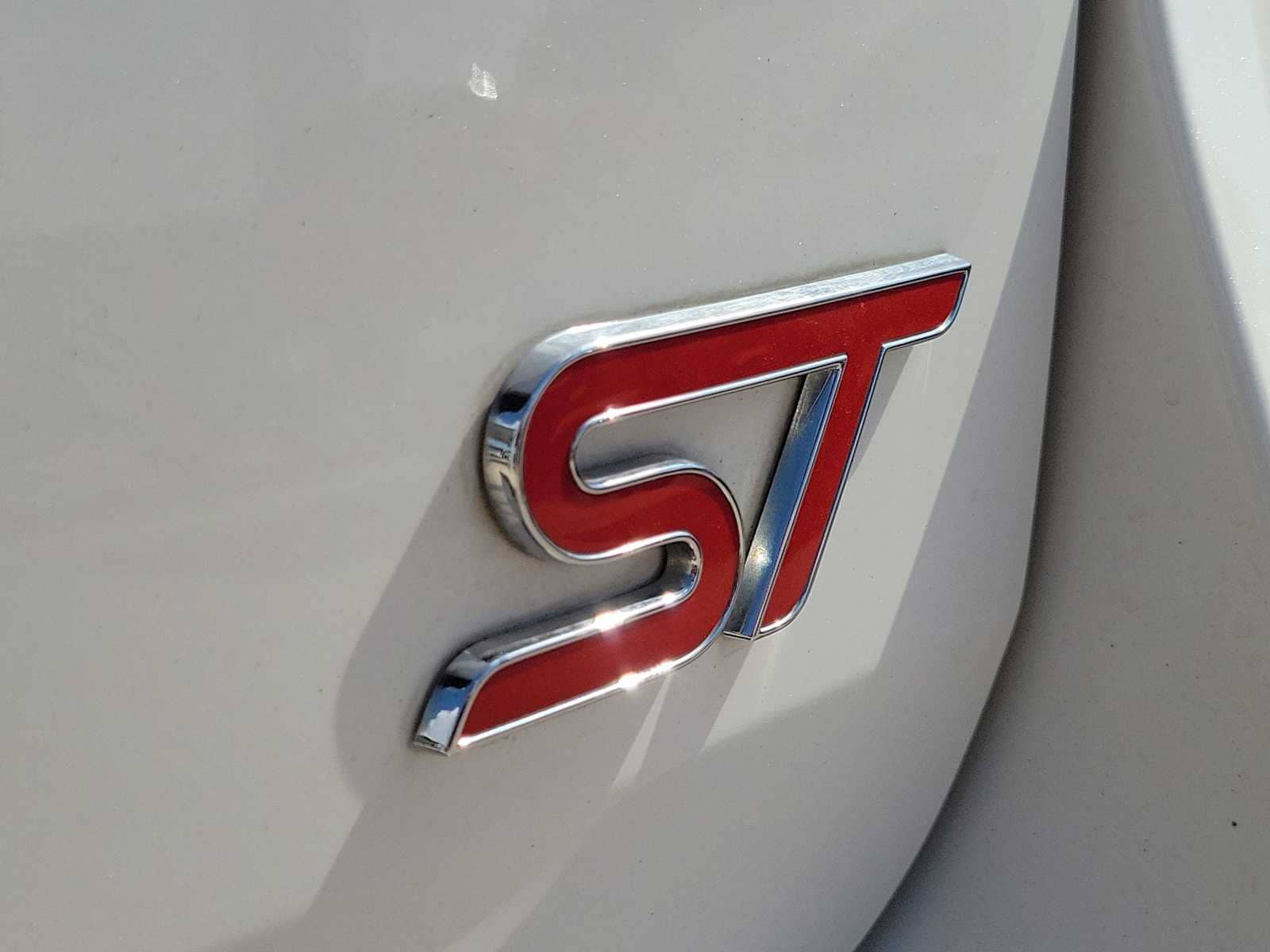 Thumbnail: 2021 Ford Explorer - 8
