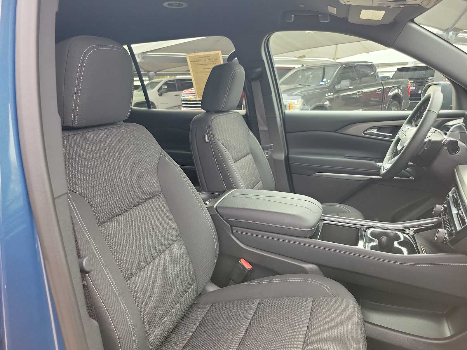 Thumbnail: 2025 Chevrolet Traverse - 14