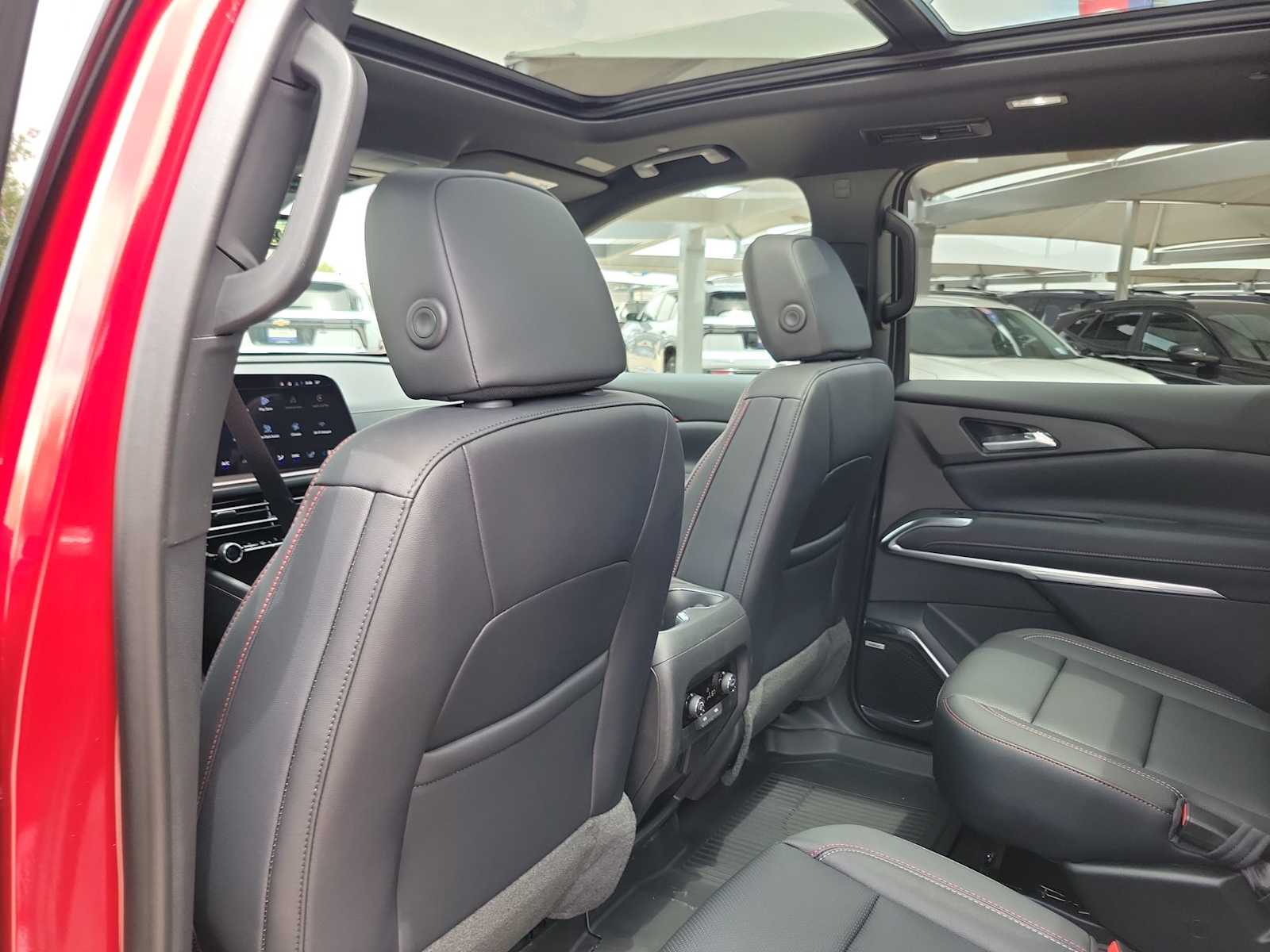 Thumbnail: 2026 Chevrolet Traverse - 16