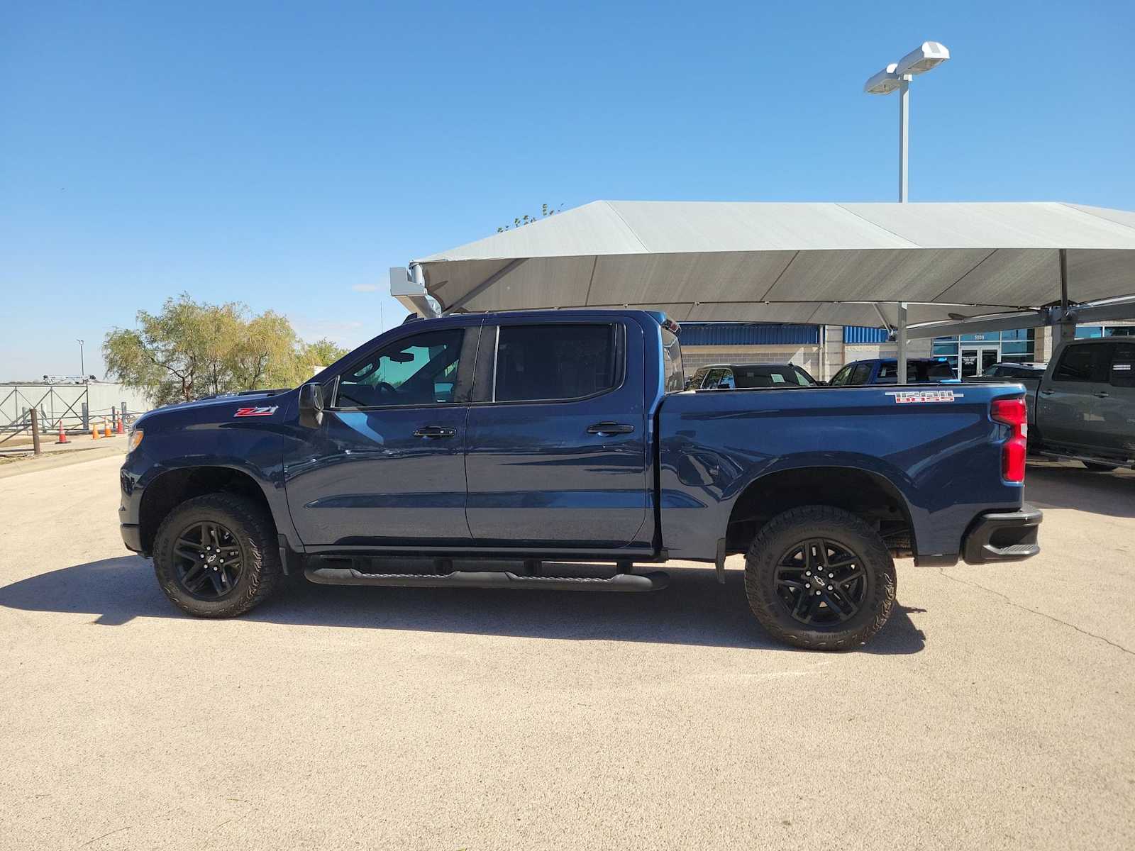 Thumbnail: 2023 Chevrolet Silverado 1500 - 3