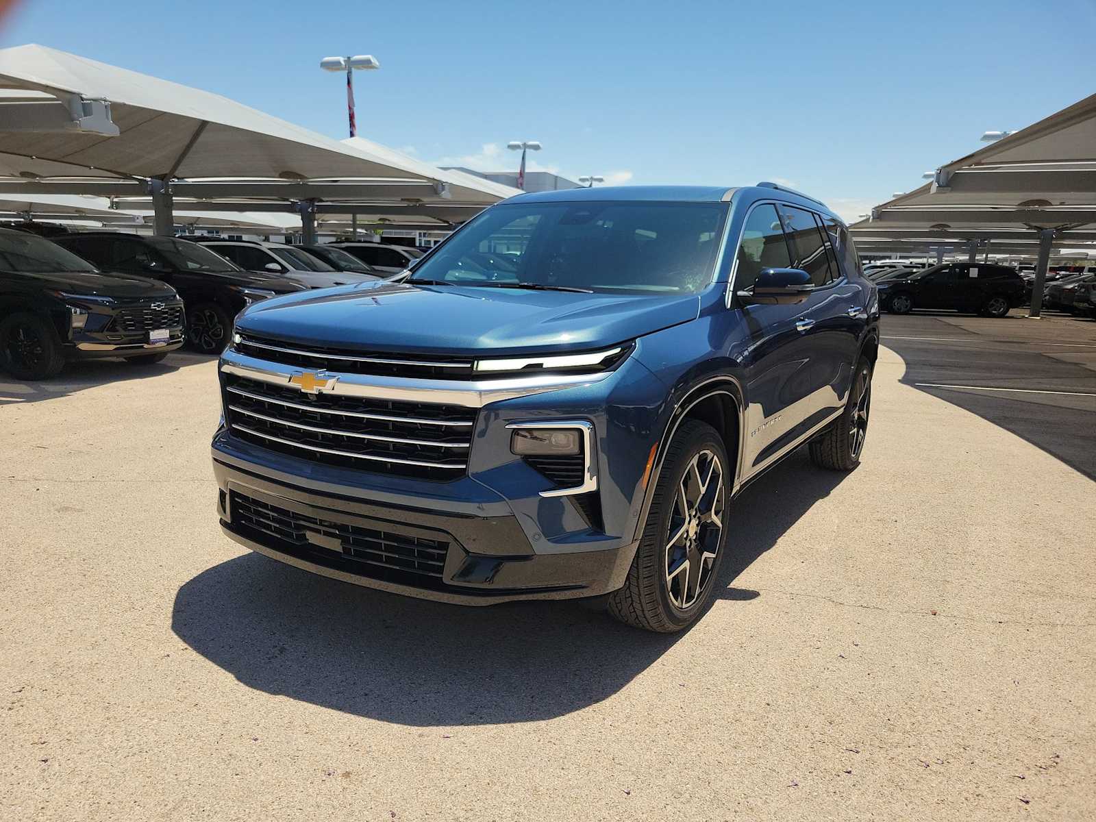 Thumbnail: 2026 Chevrolet Traverse - 4