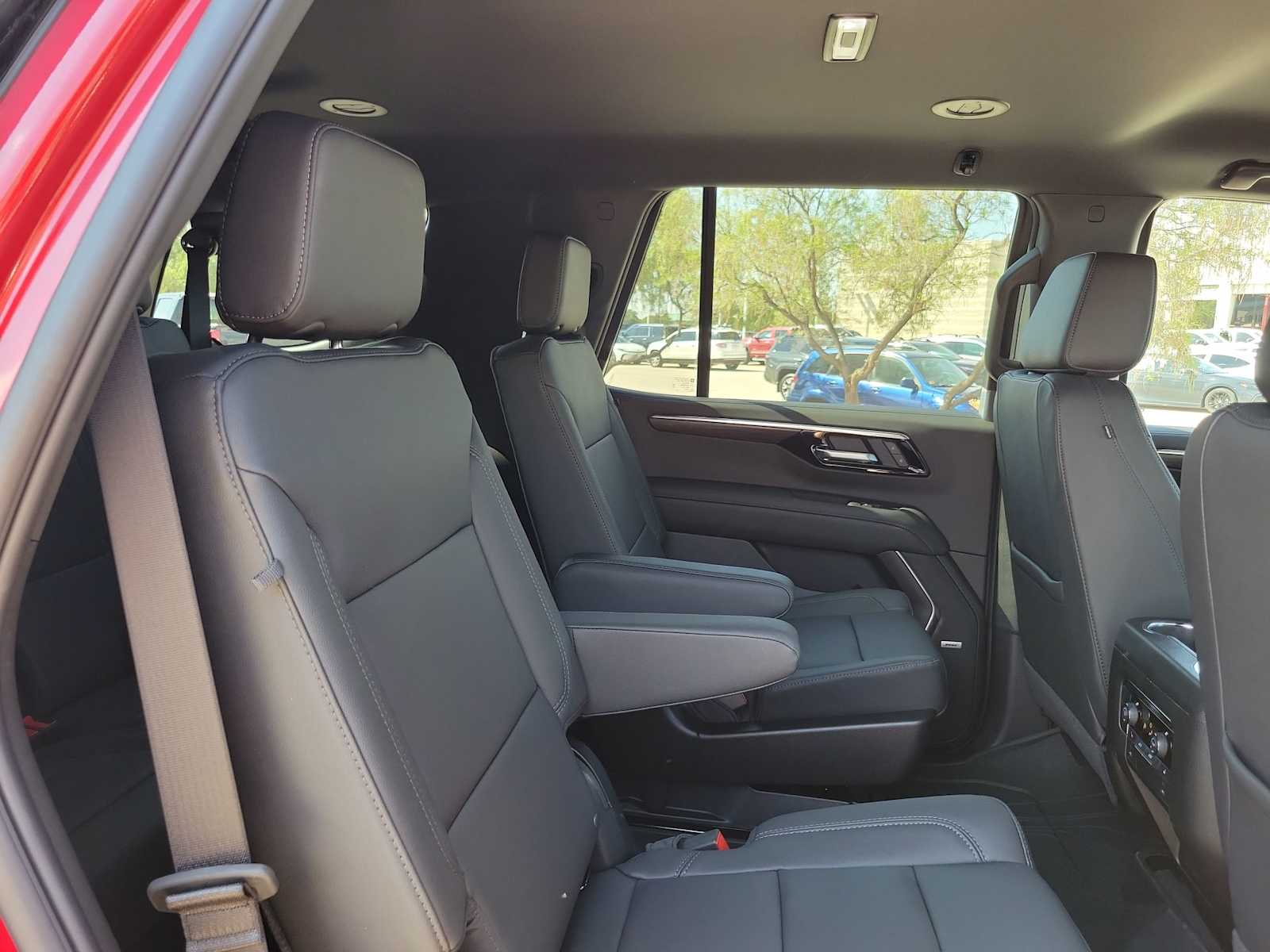 Thumbnail: 2026 Chevrolet Tahoe - 13