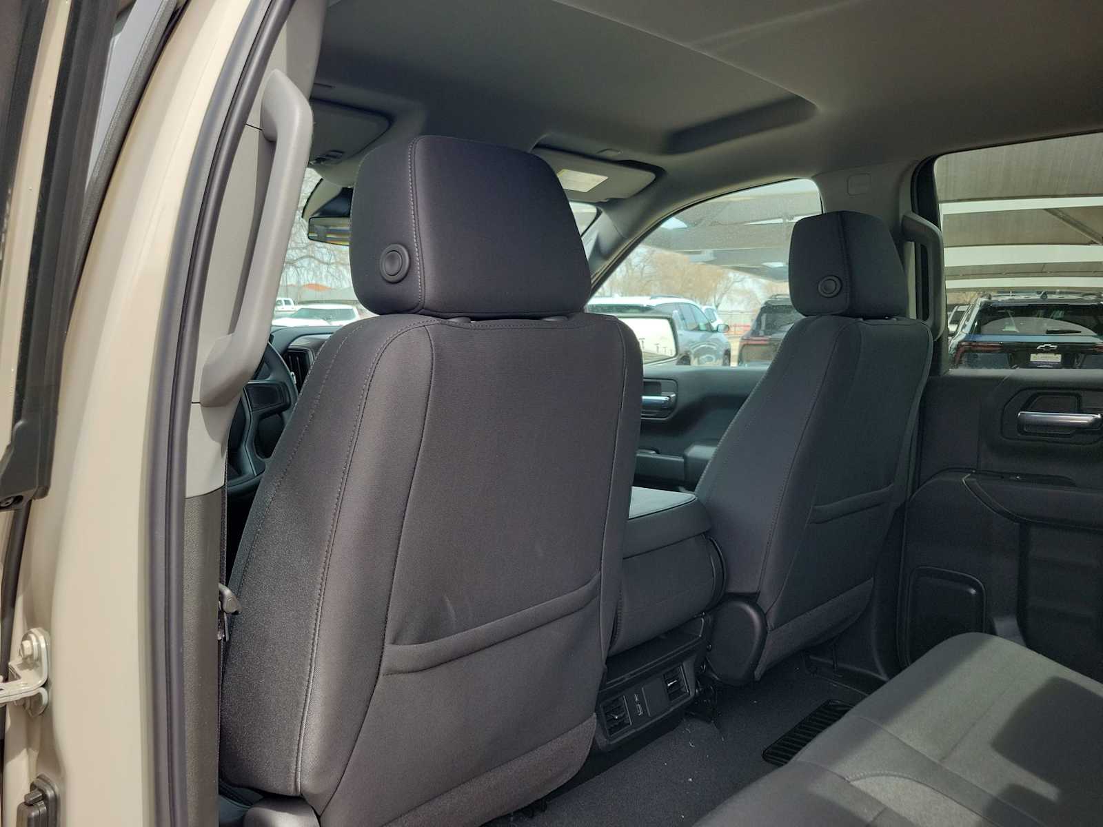 Thumbnail: 2026 Chevrolet Silverado 1500 - 8