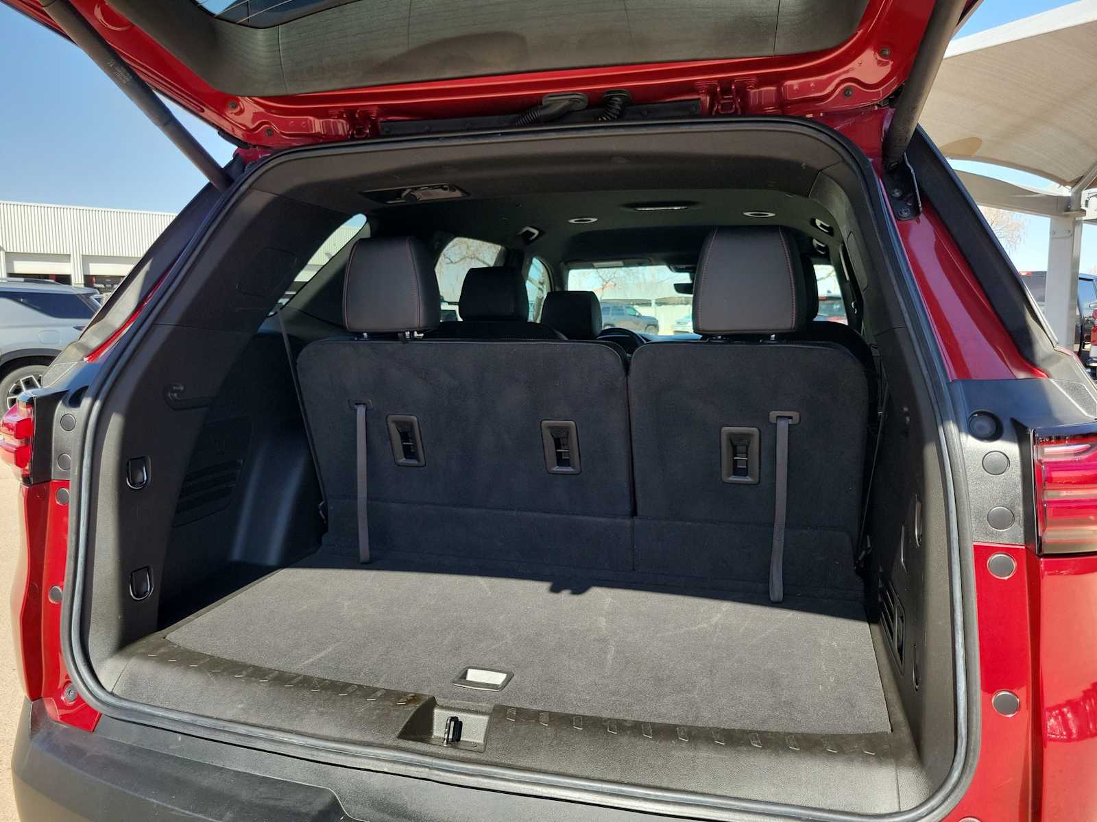 Thumbnail: 2023 Chevrolet Traverse - 15