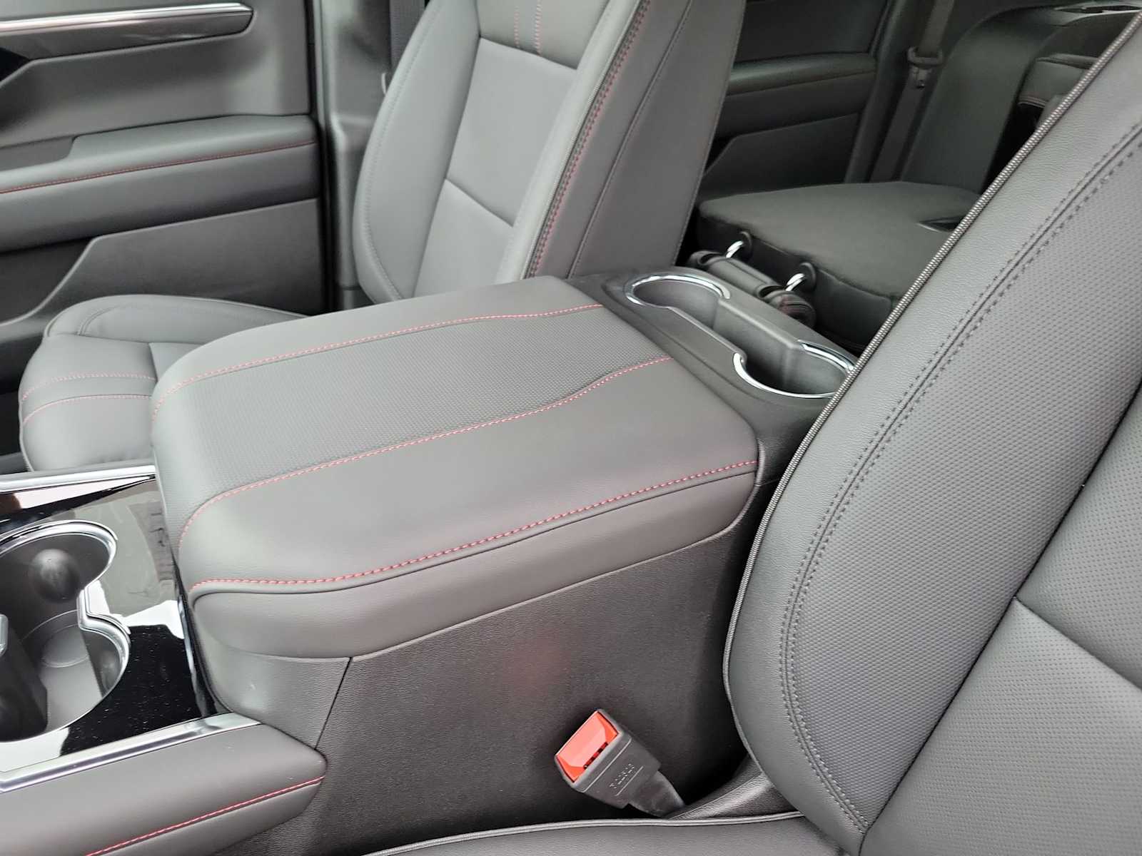 Thumbnail: 2026 Chevrolet Suburban - 16