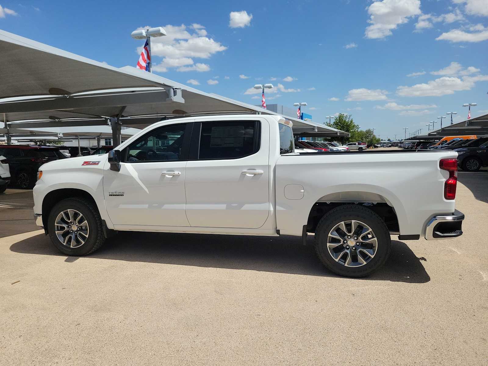 Thumbnail: 2026 Chevrolet Silverado 1500 - 3