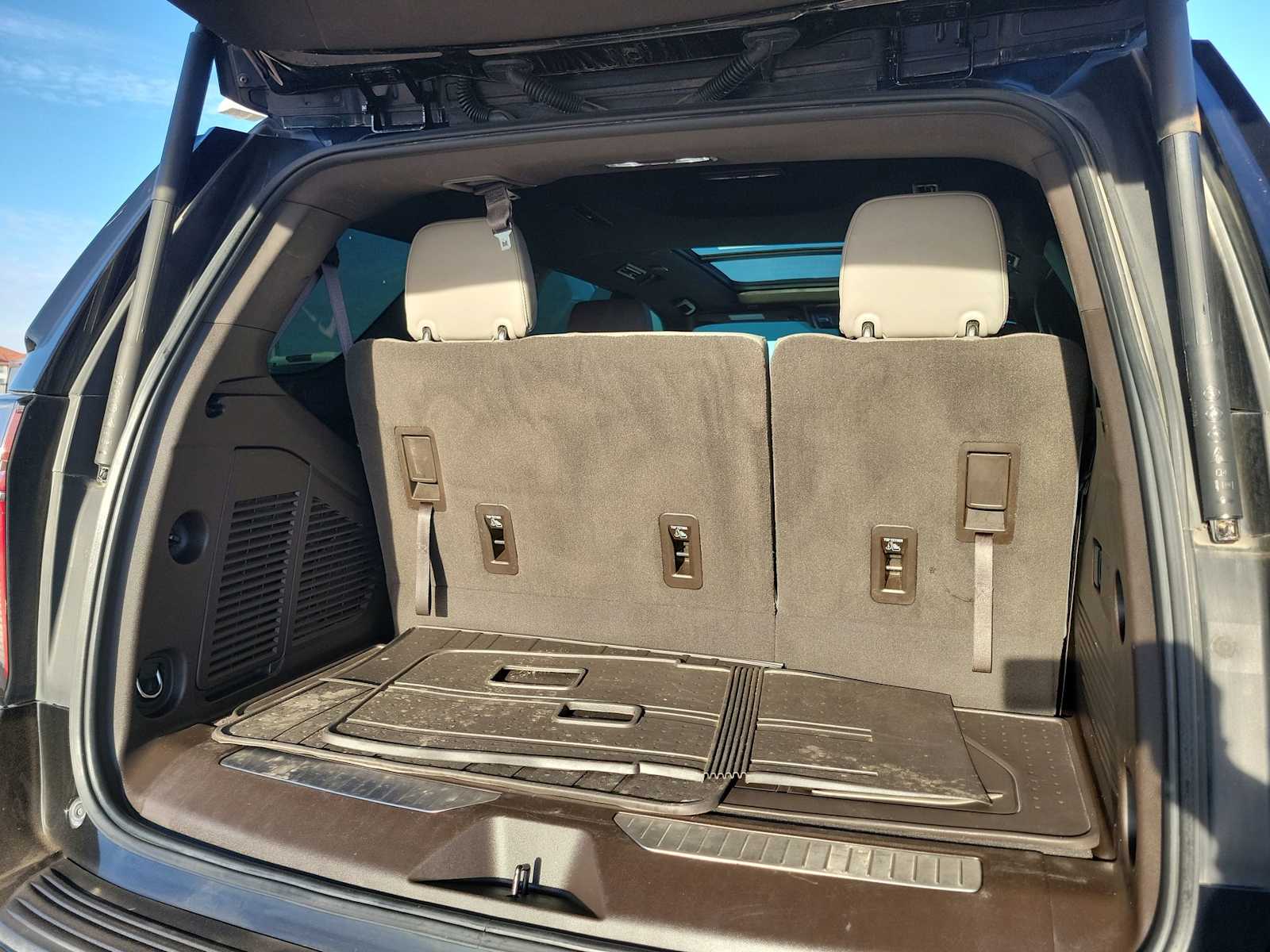 Thumbnail: 2021 Chevrolet Tahoe - 19