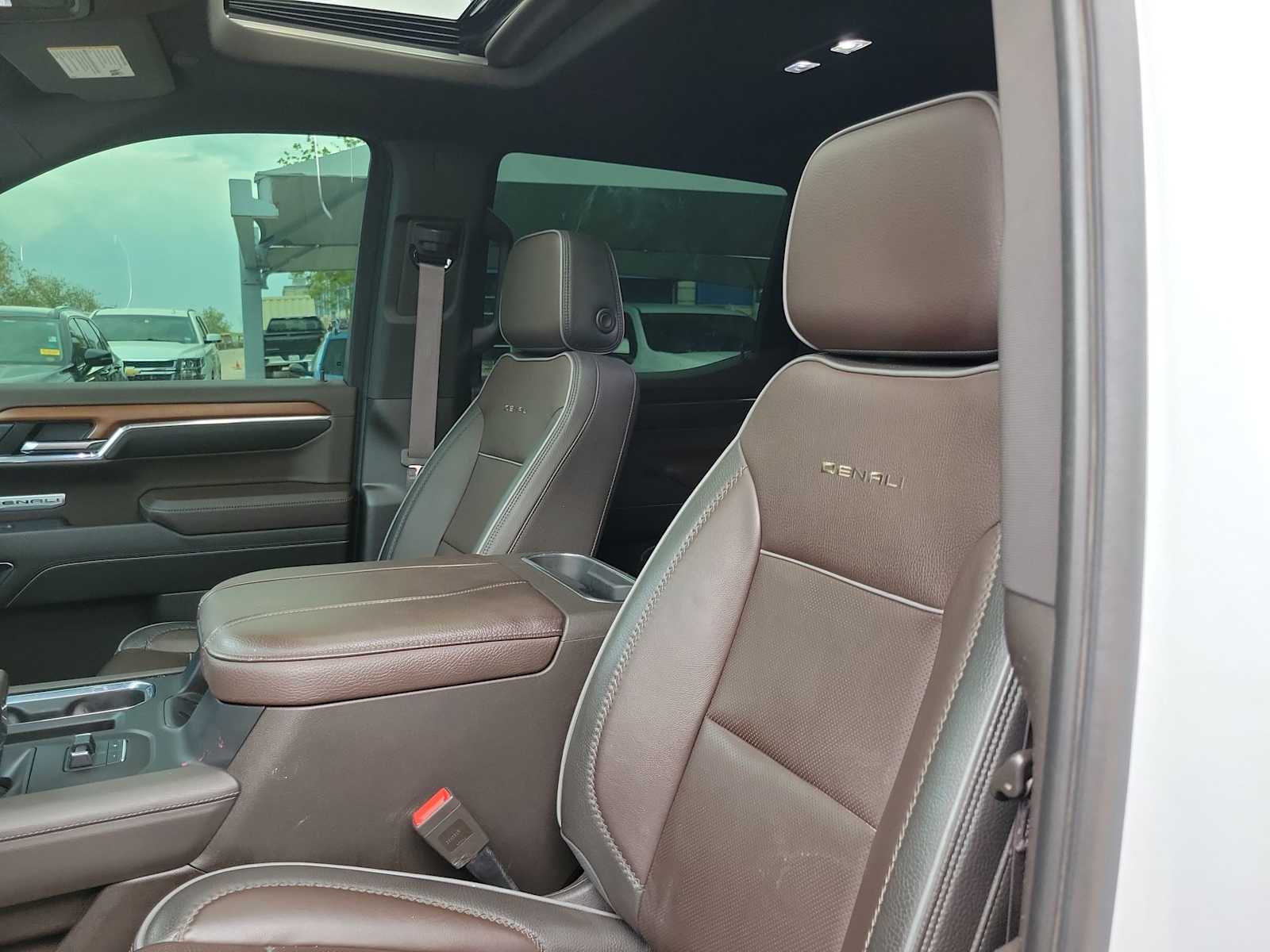 Thumbnail: 2023 GMC Sierra 1500 - 15