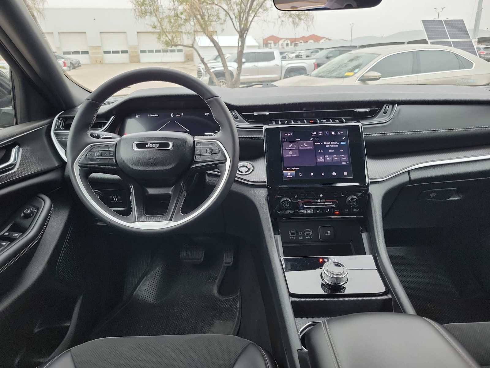 Thumbnail: 2025 Jeep Grand Cherokee L - 10