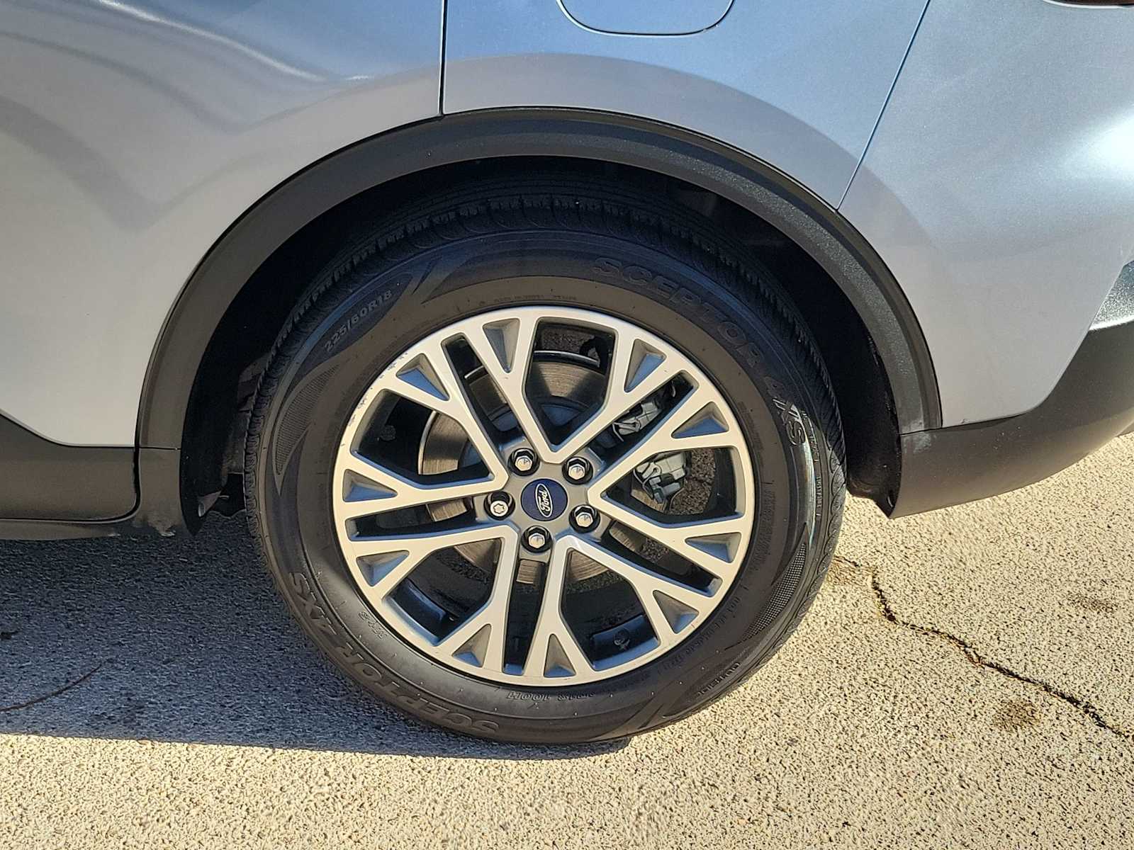 Thumbnail: 2022 Ford Escape - 8