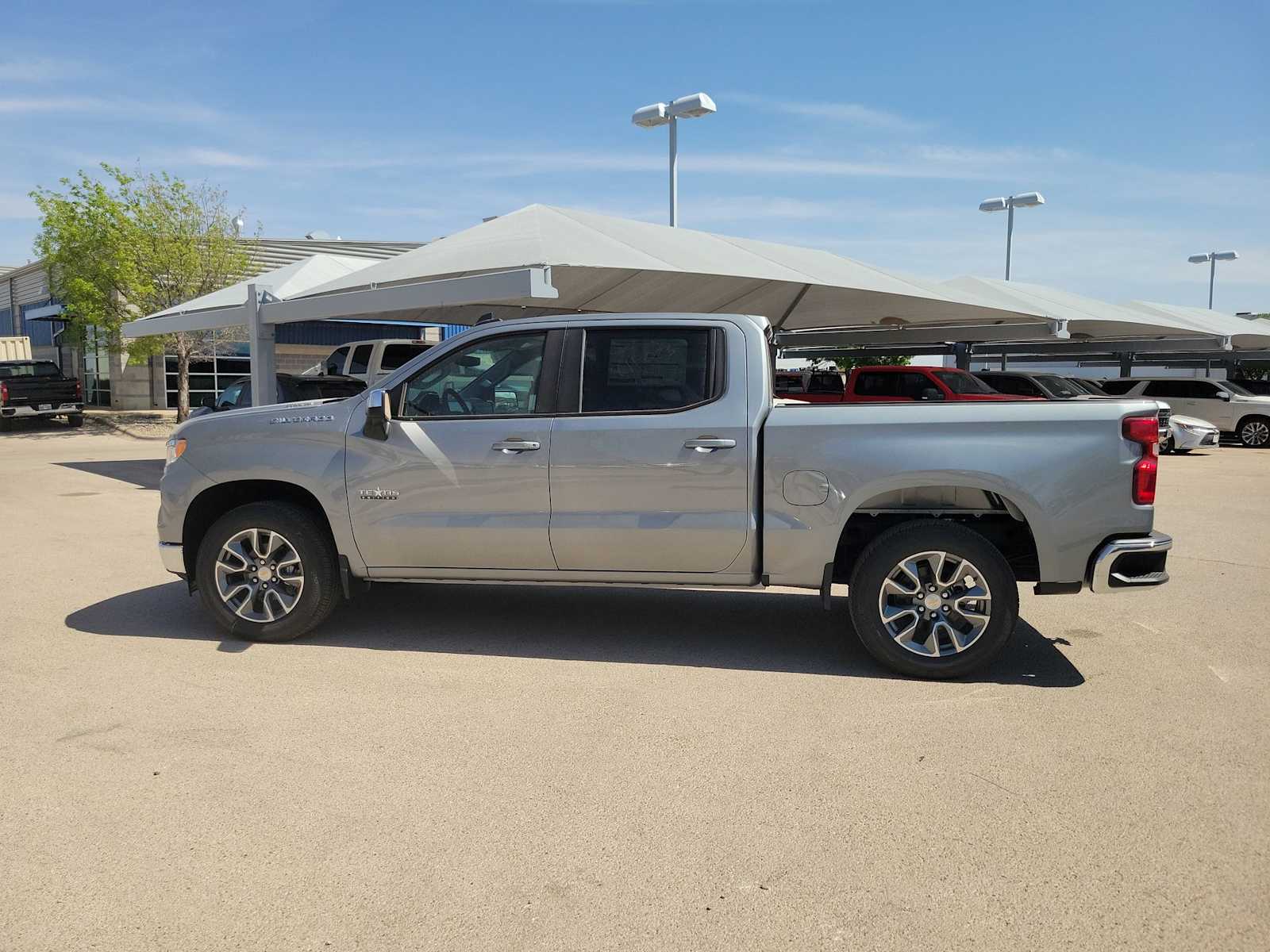 Thumbnail: 2026 Chevrolet Silverado 1500 - 6