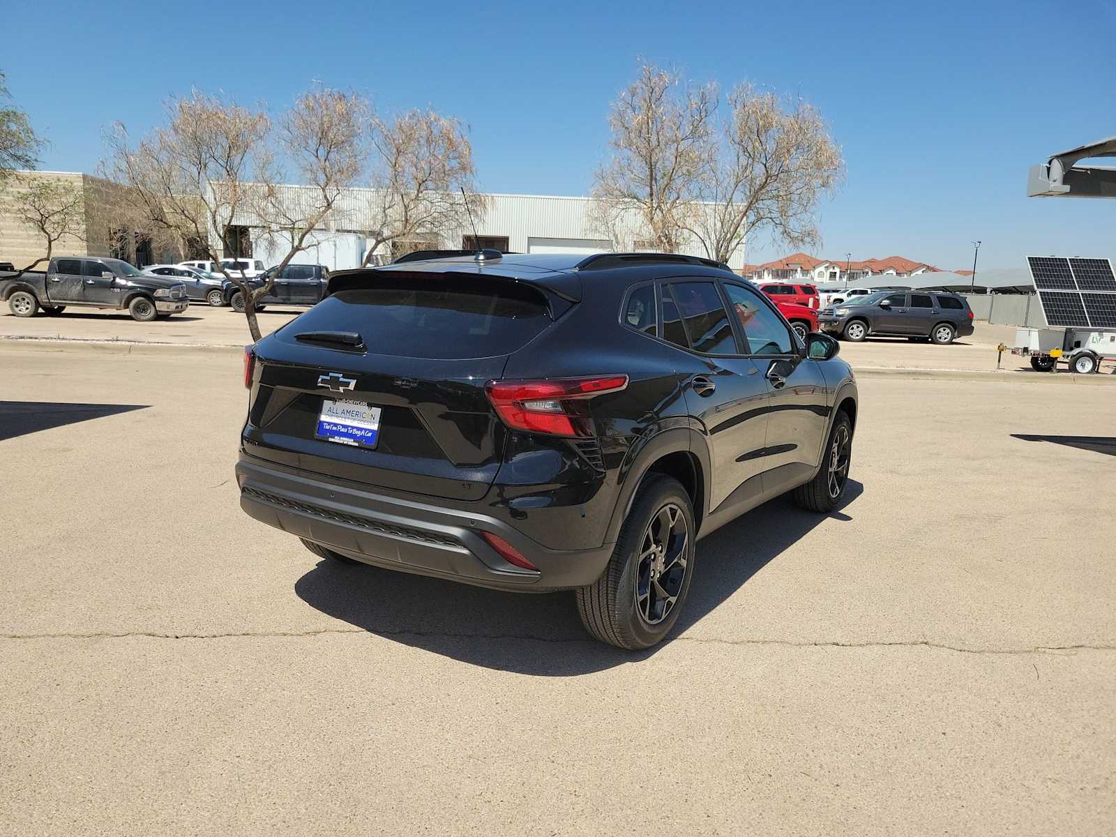 Thumbnail: 2026 Chevrolet Trax - 8