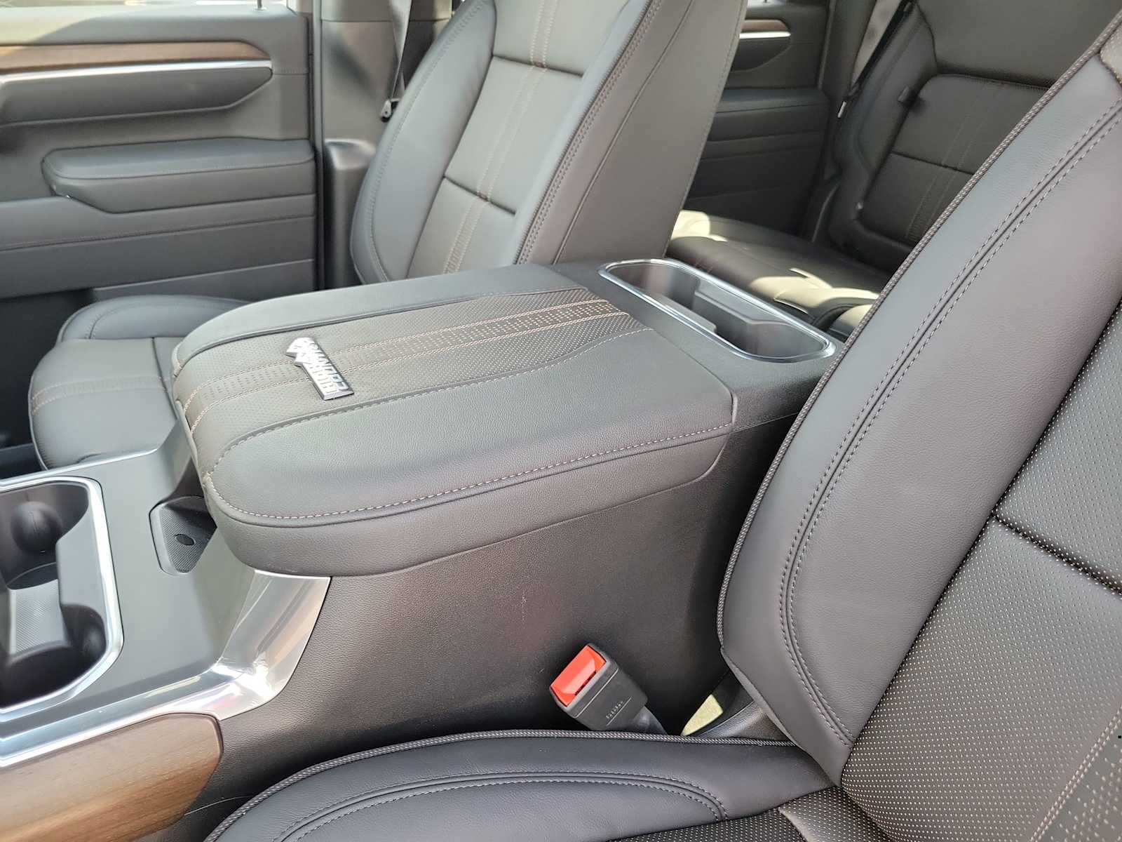 Thumbnail: 2026 Chevrolet Silverado 2500 - 16