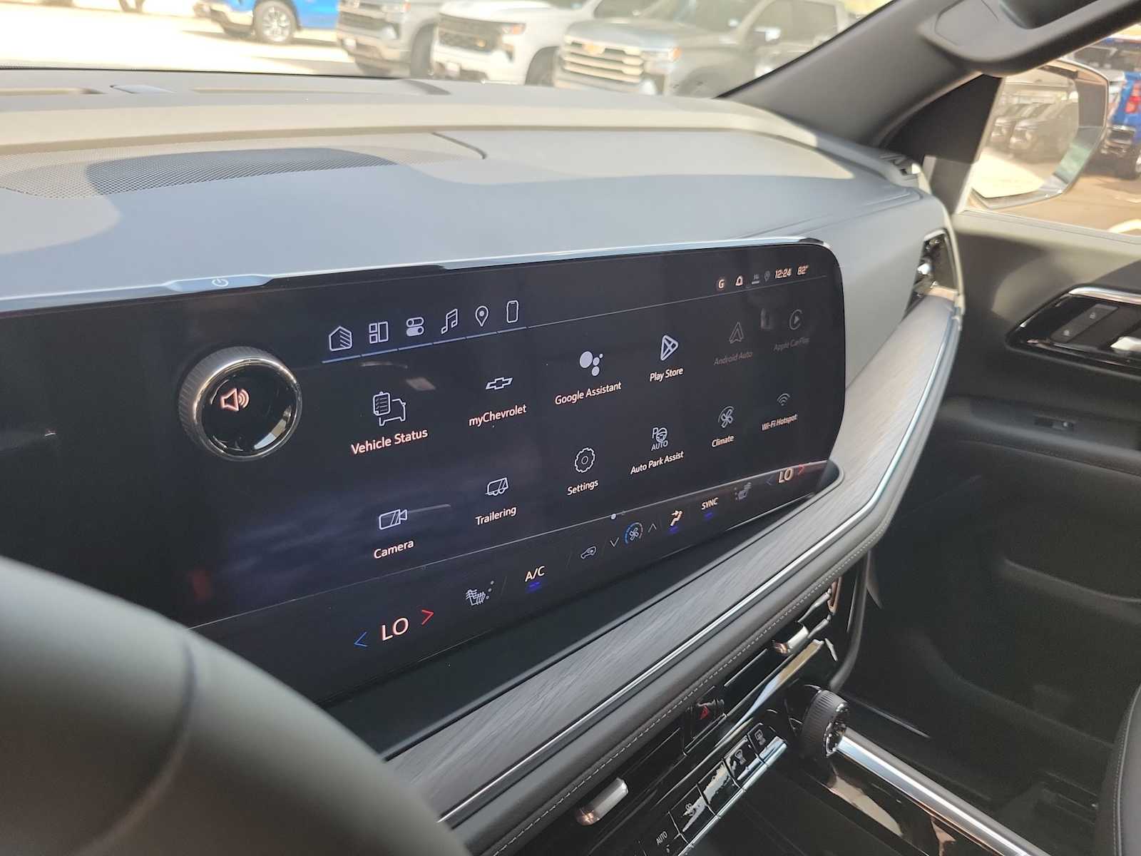 Thumbnail: 2026 Chevrolet Suburban - 20