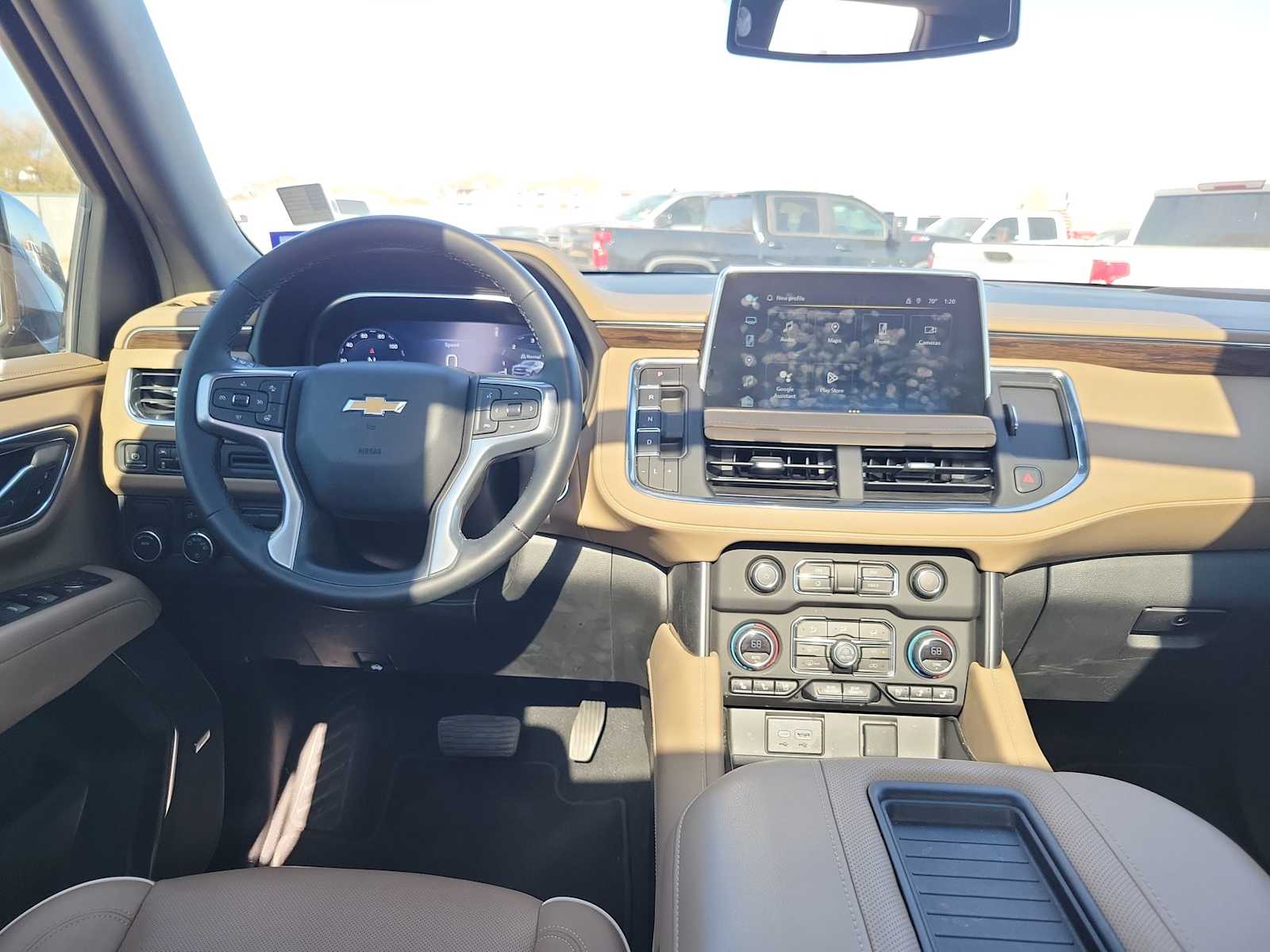 Thumbnail: 2023 Chevrolet Tahoe - 10