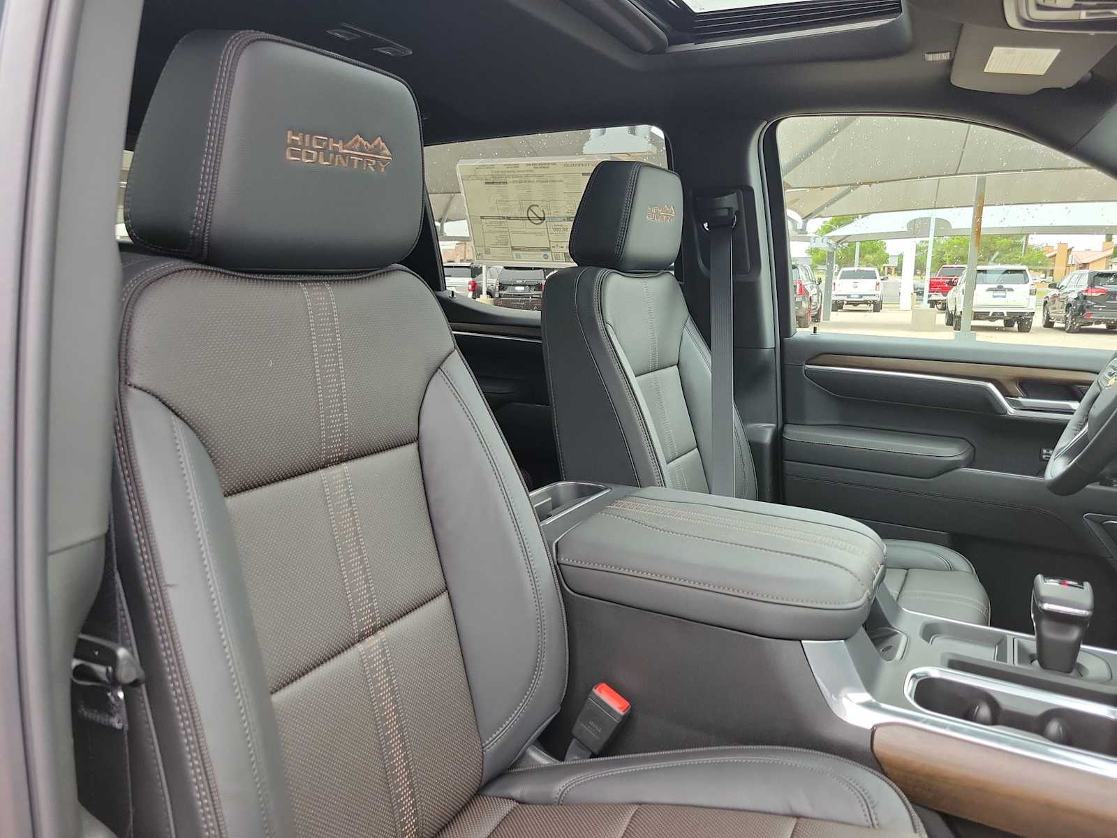 Thumbnail: 2026 Chevrolet Silverado 1500 - 14