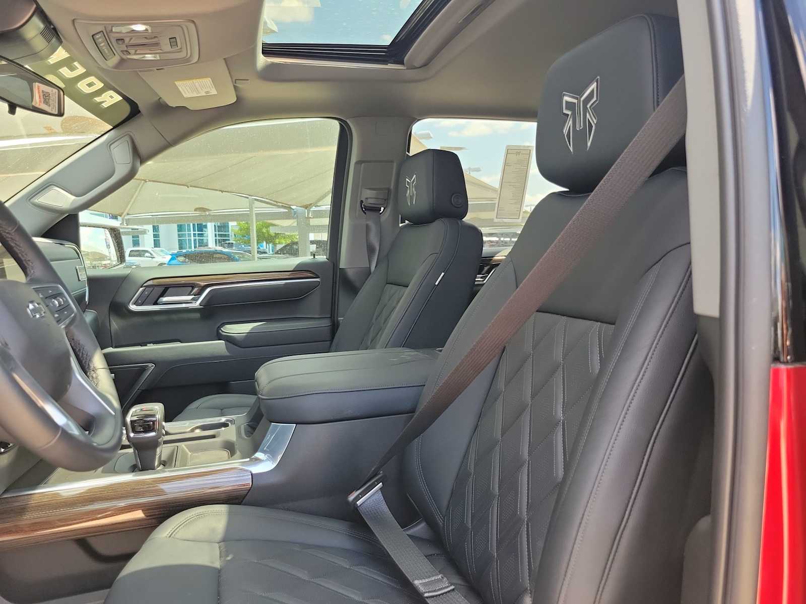 Thumbnail: 2025 Chevrolet Silverado 1500 - 11