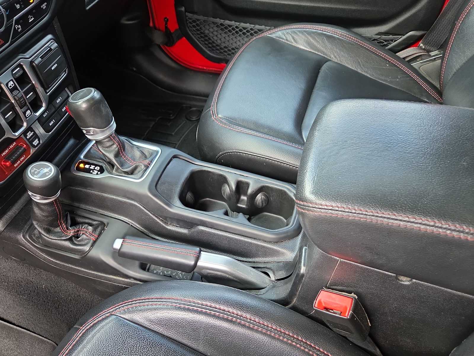 Thumbnail: 2020 Jeep Gladiator - 19