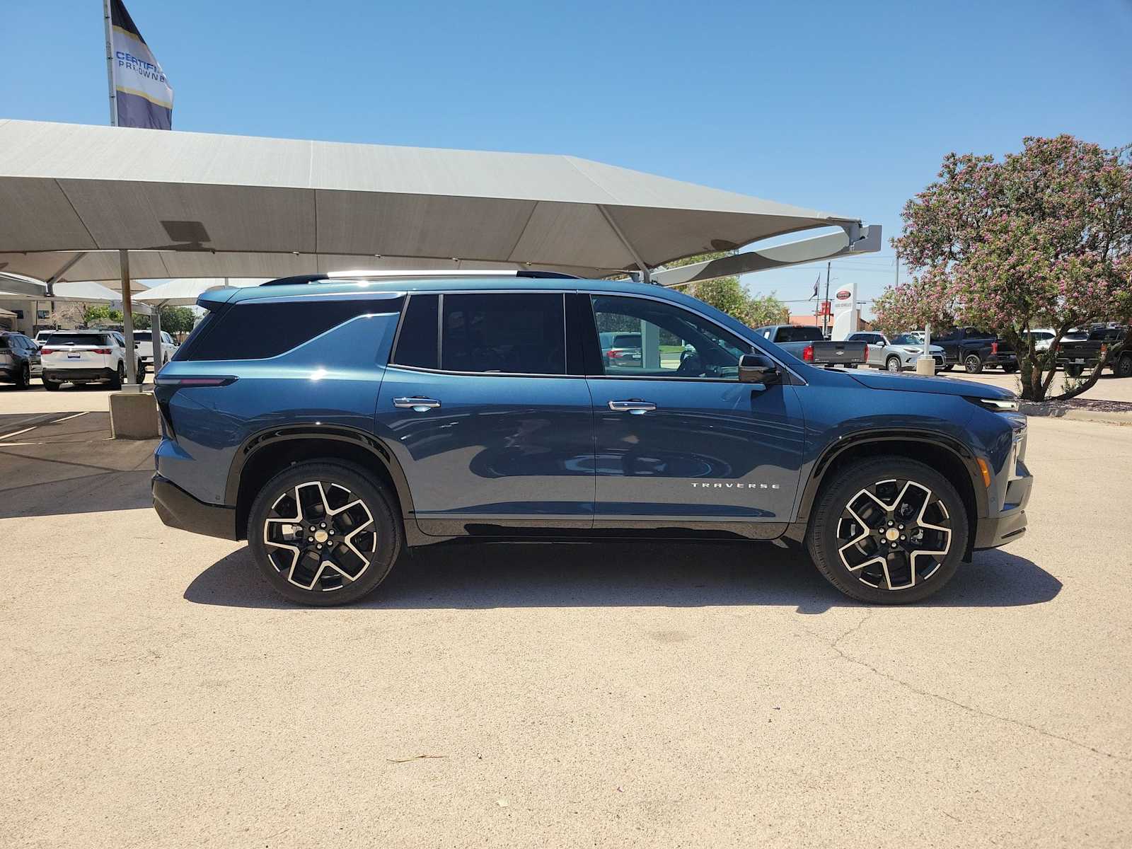 Thumbnail: 2026 Chevrolet Traverse - 9