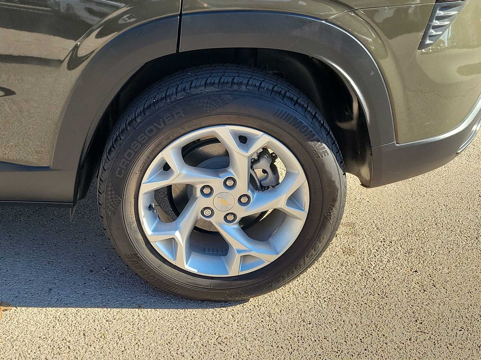 Thumbnail: 2024 Chevrolet Trax - 8